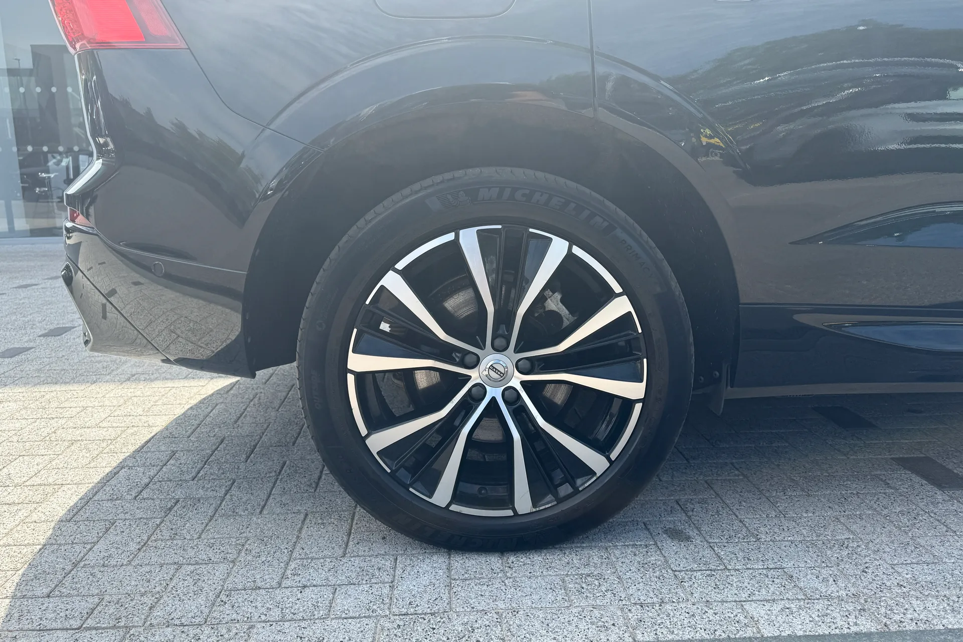 Volvo XC60 thumbnail image number 14