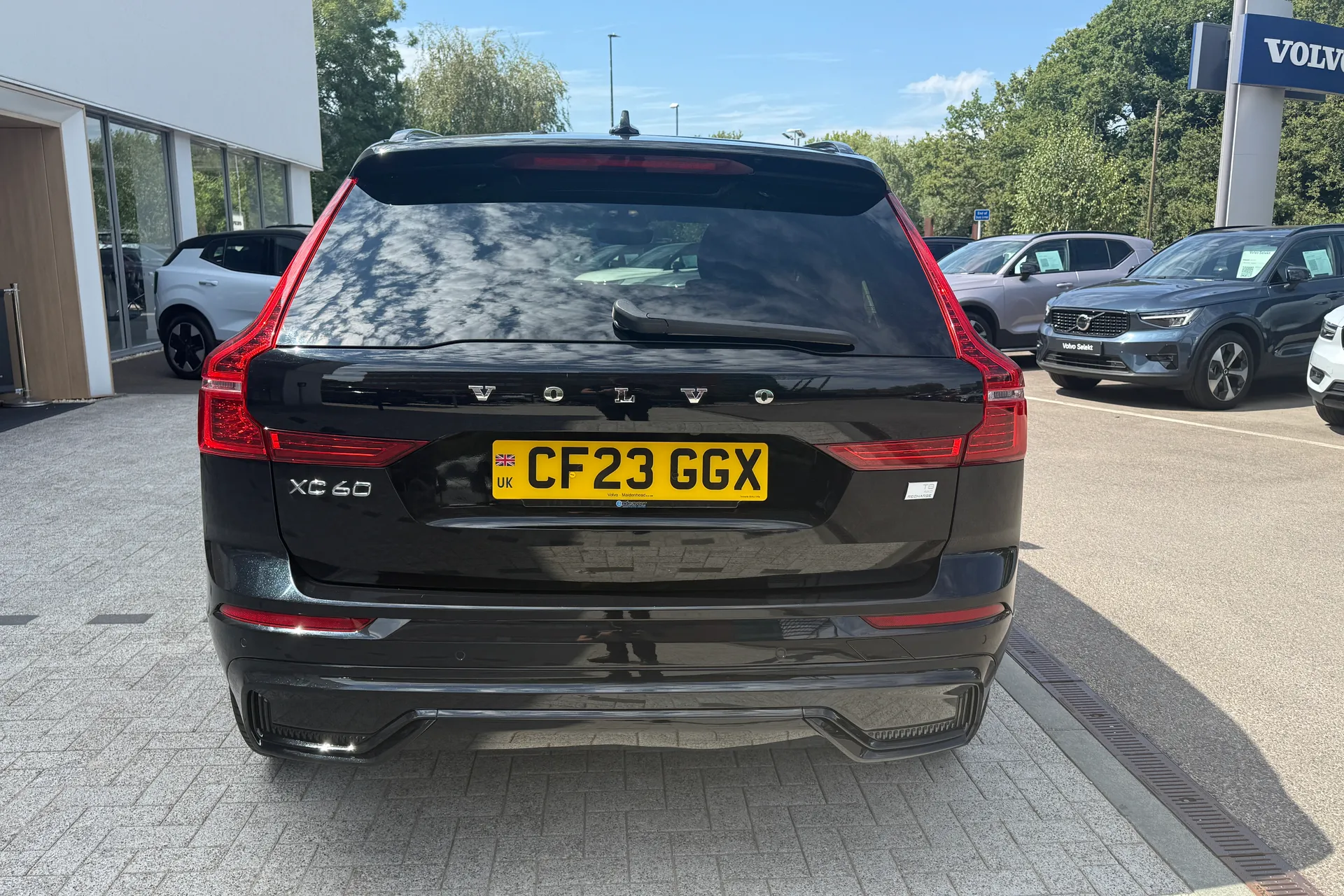 Volvo XC60 thumbnail image number 9