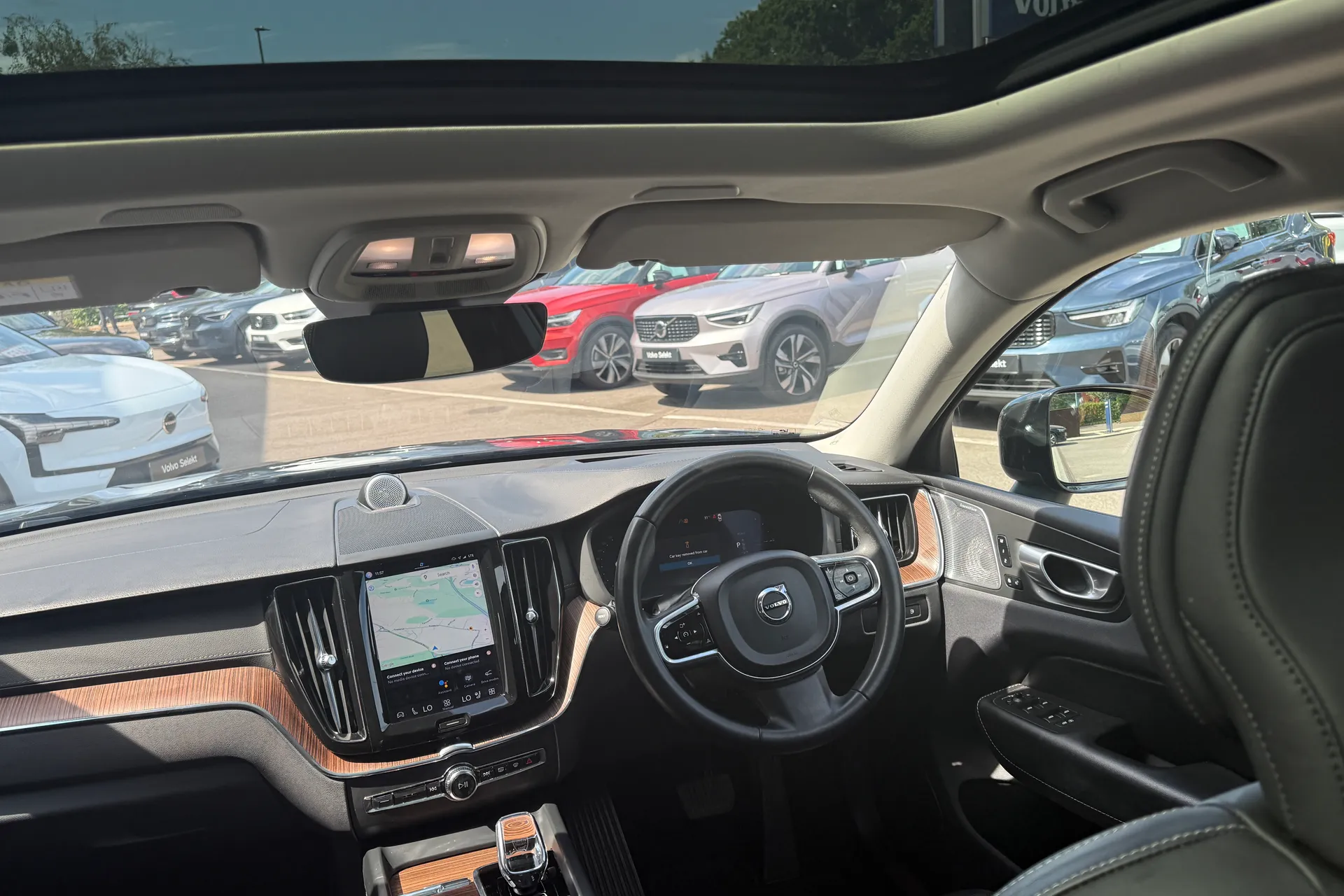 Volvo XC60 thumbnail image number 32