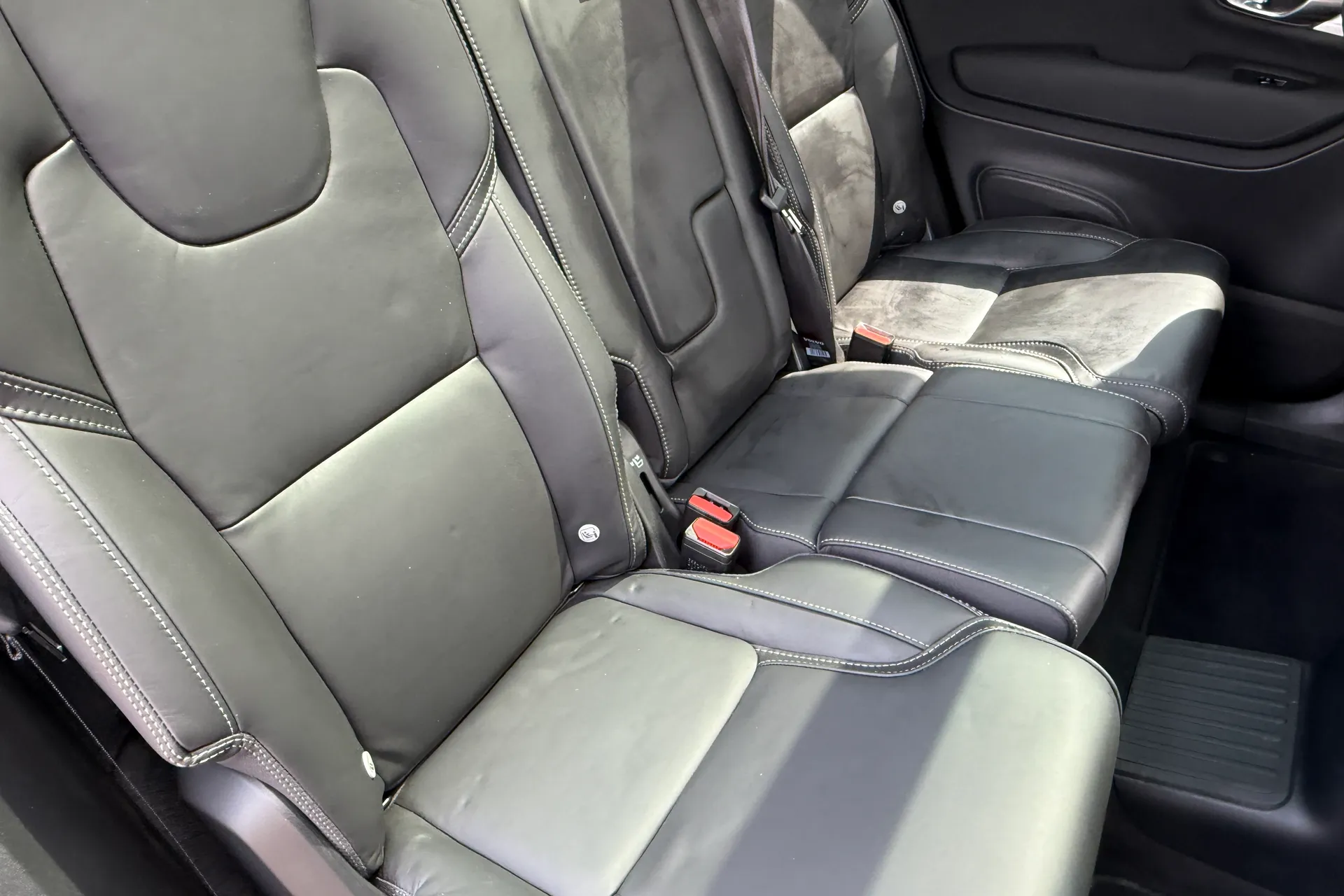 Volvo XC90 thumbnail image number 27