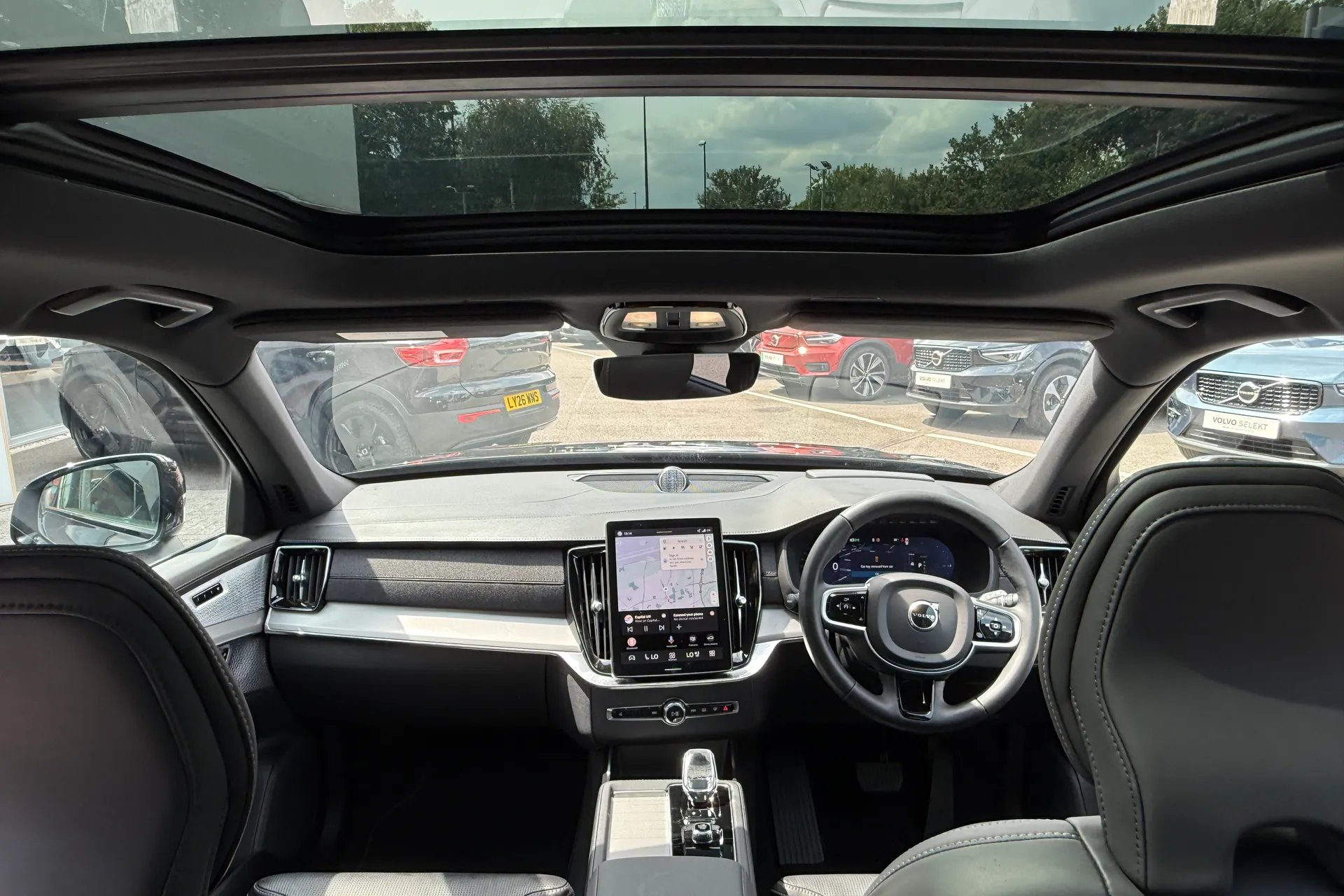 Volvo XC90 thumbnail image number 3