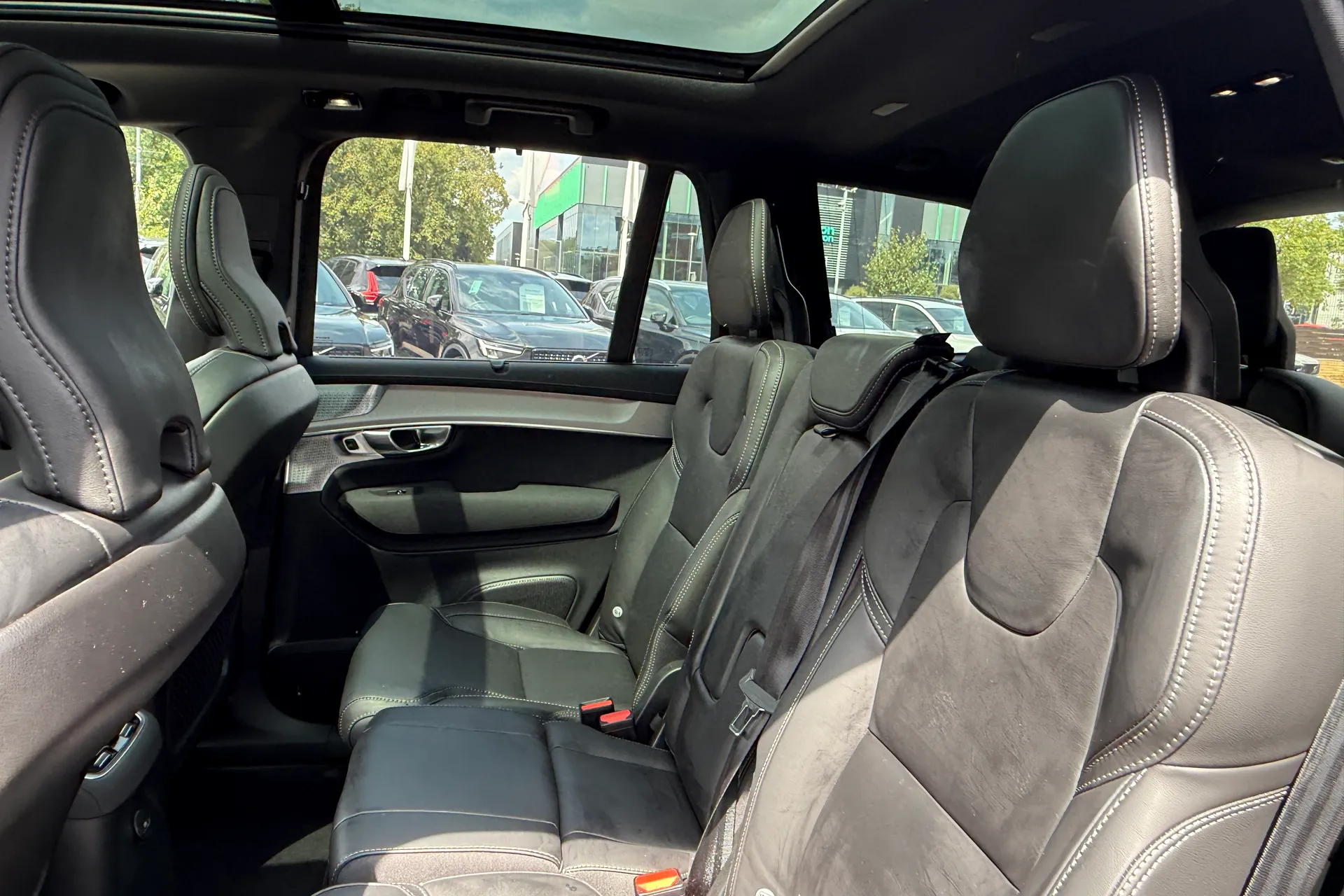 Volvo XC90 thumbnail image number 33