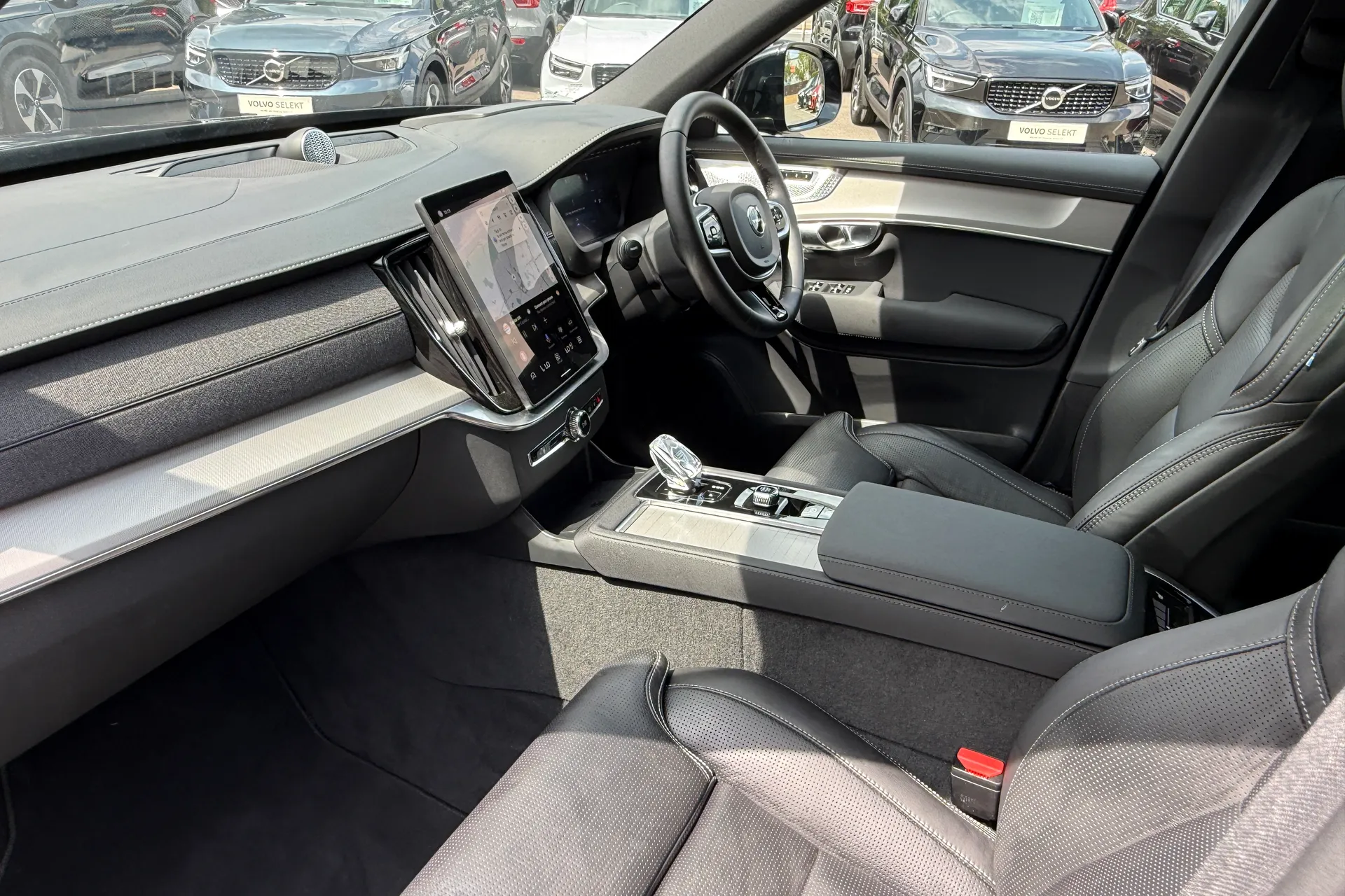 Volvo XC90 thumbnail image number 29