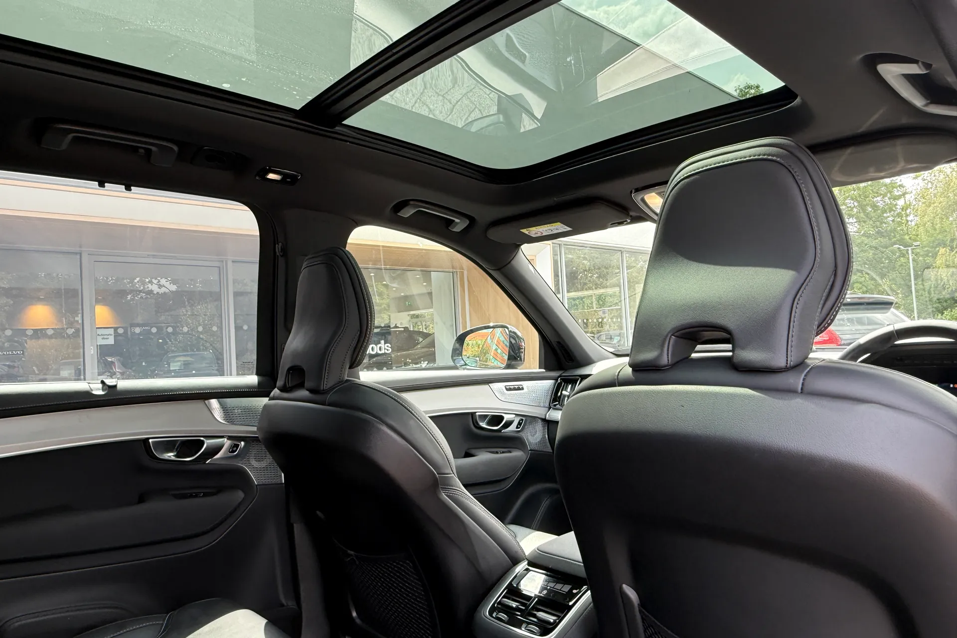 Volvo XC90 thumbnail image number 26