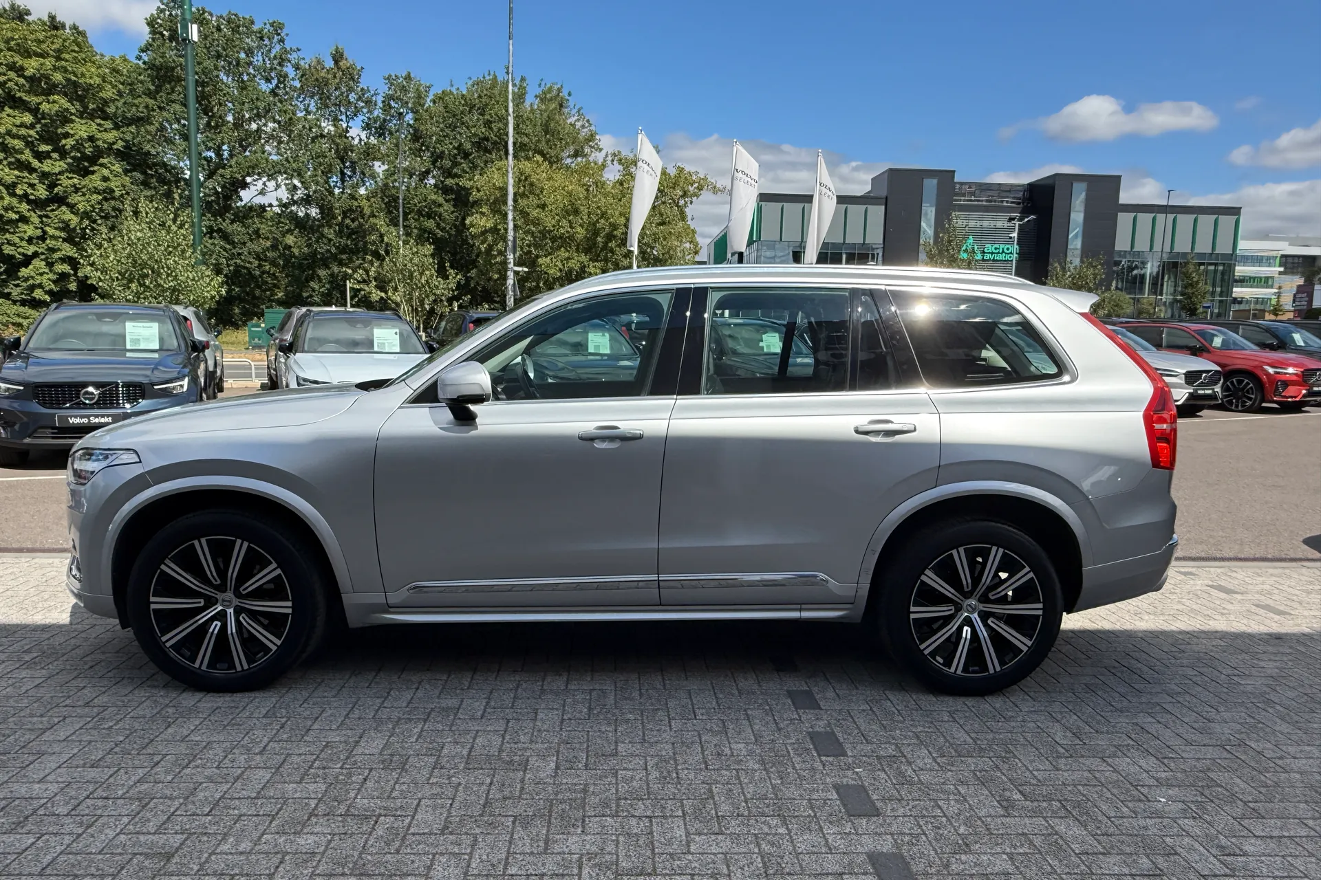Volvo XC90 thumbnail image number 14