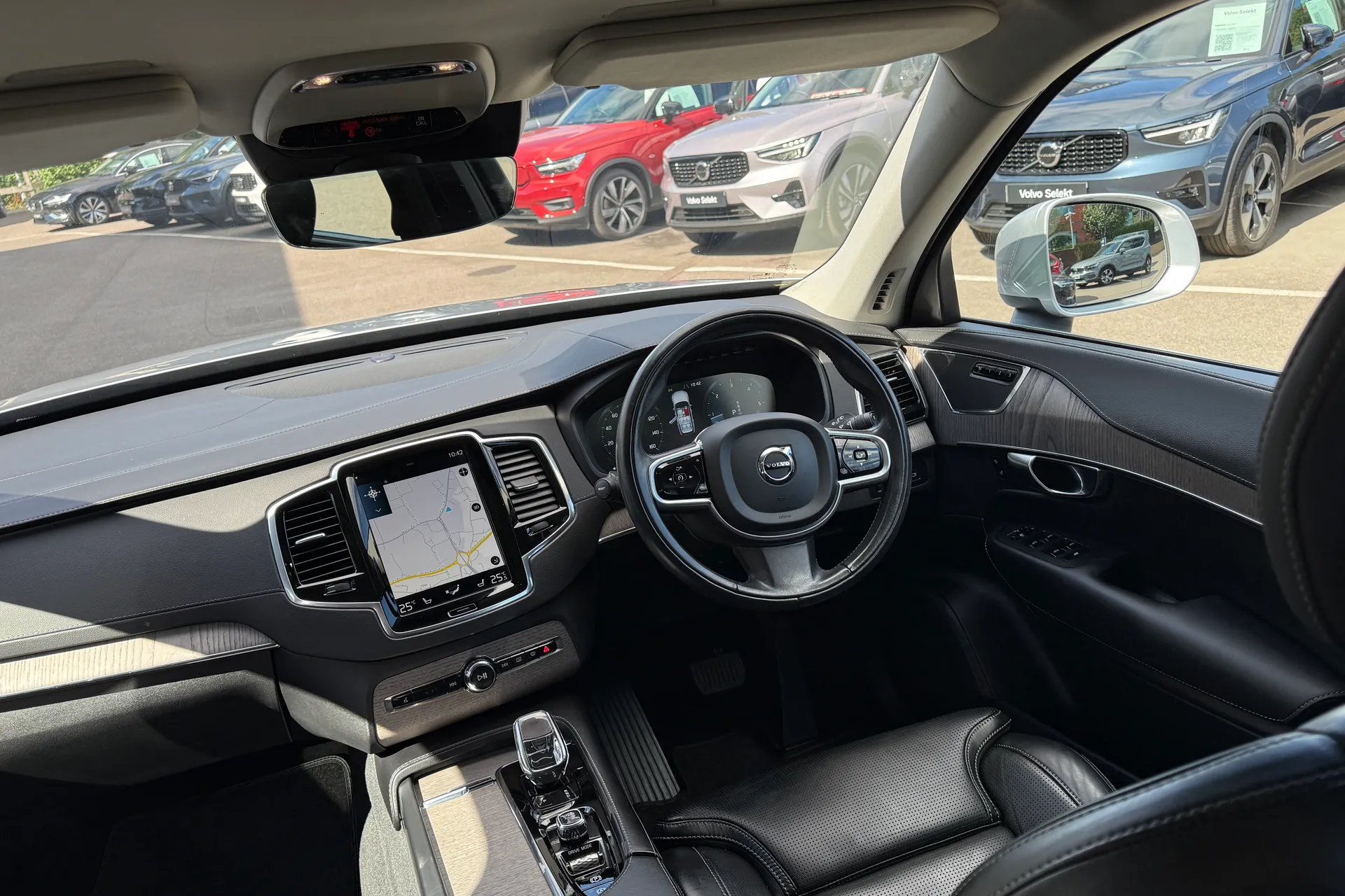 Volvo XC90 thumbnail image number 36