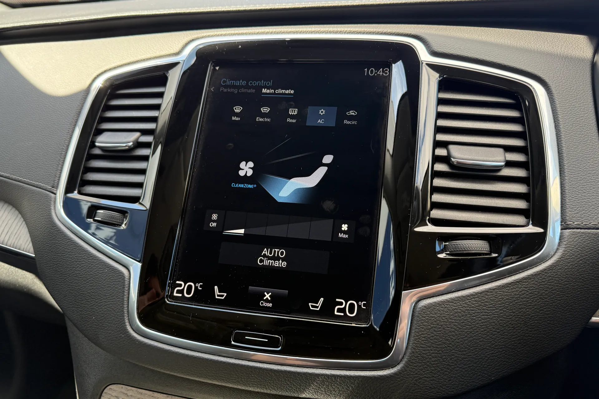 Volvo XC90 thumbnail image number 41
