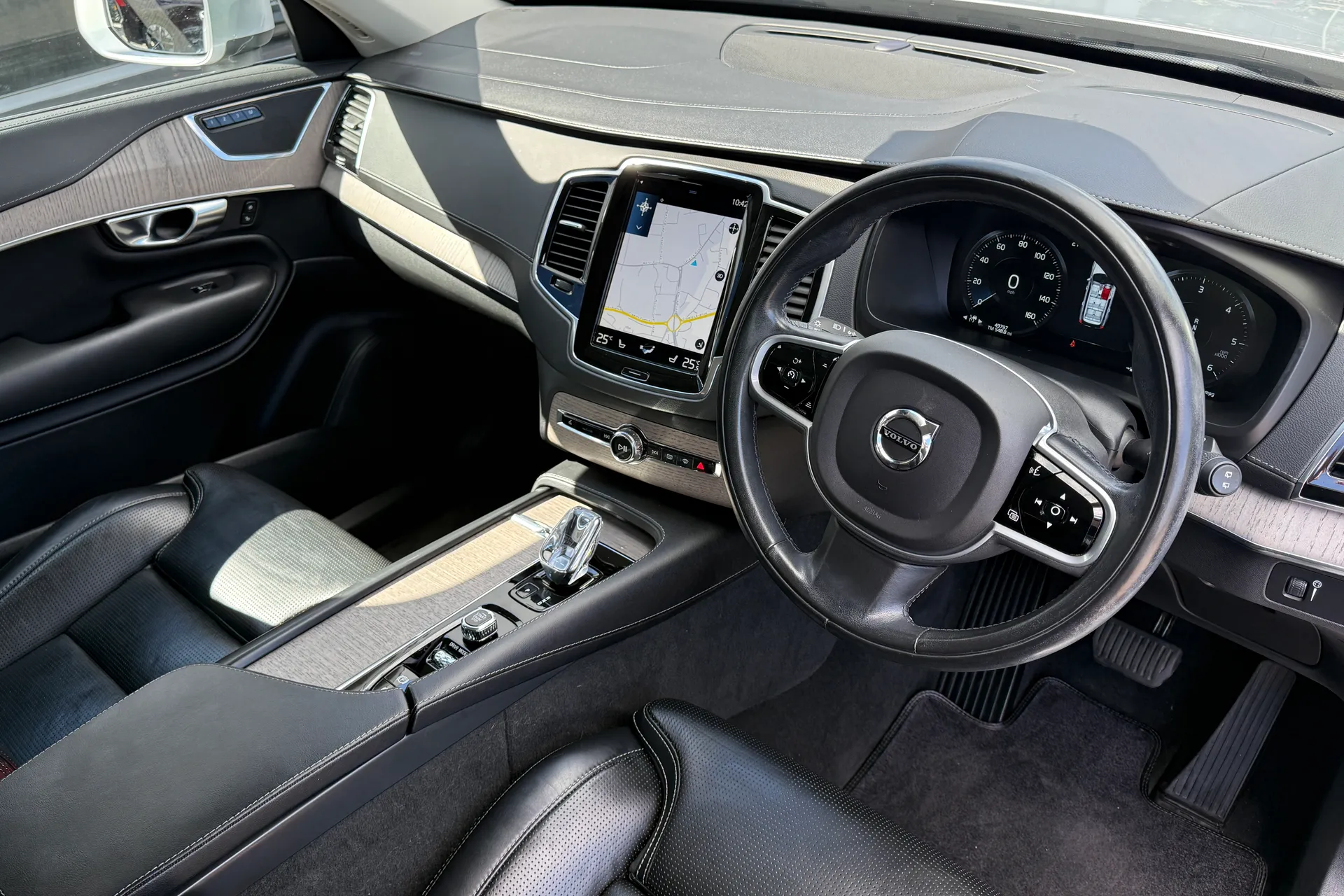 Volvo XC90 thumbnail image number 6