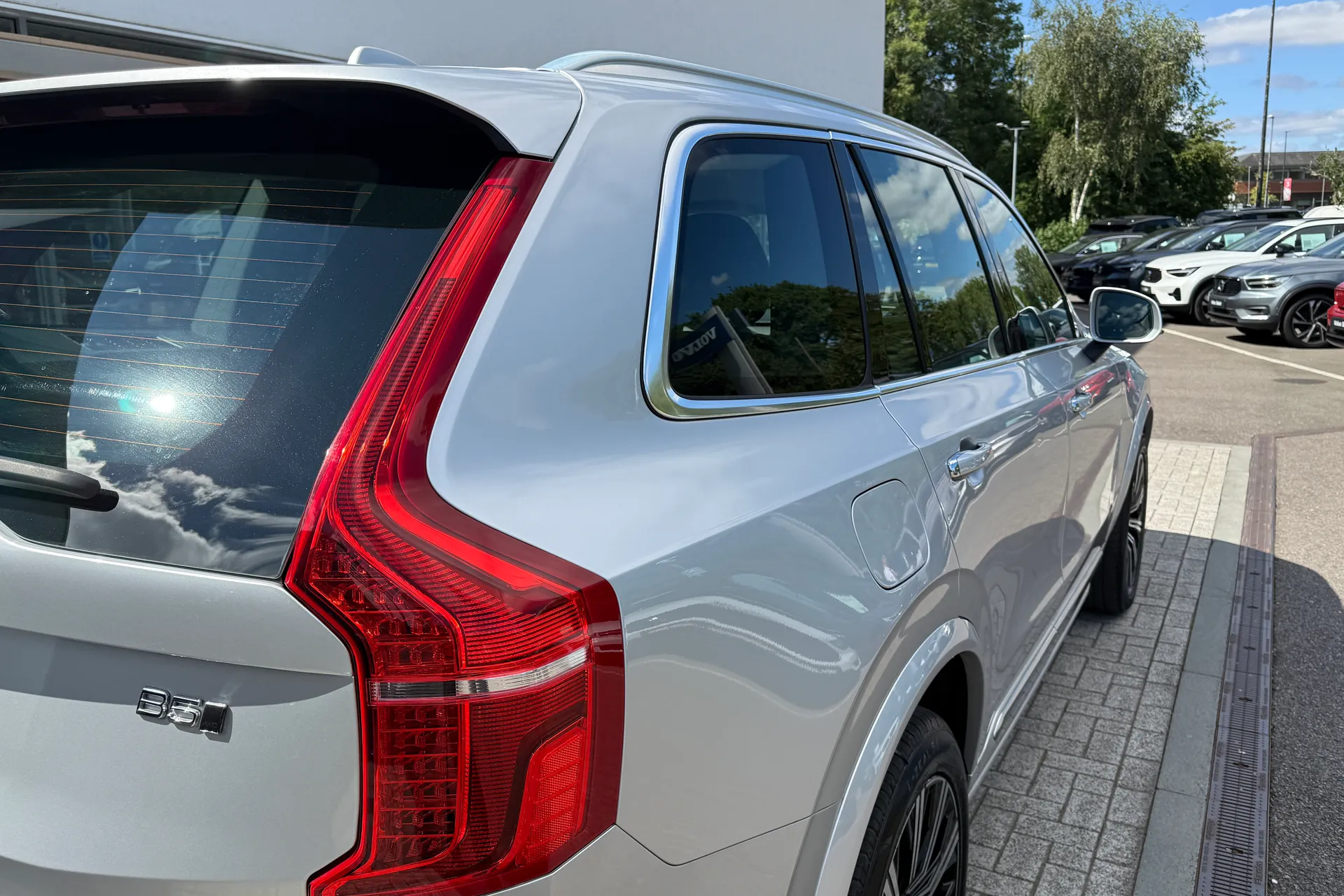 Volvo XC90 thumbnail image number 21