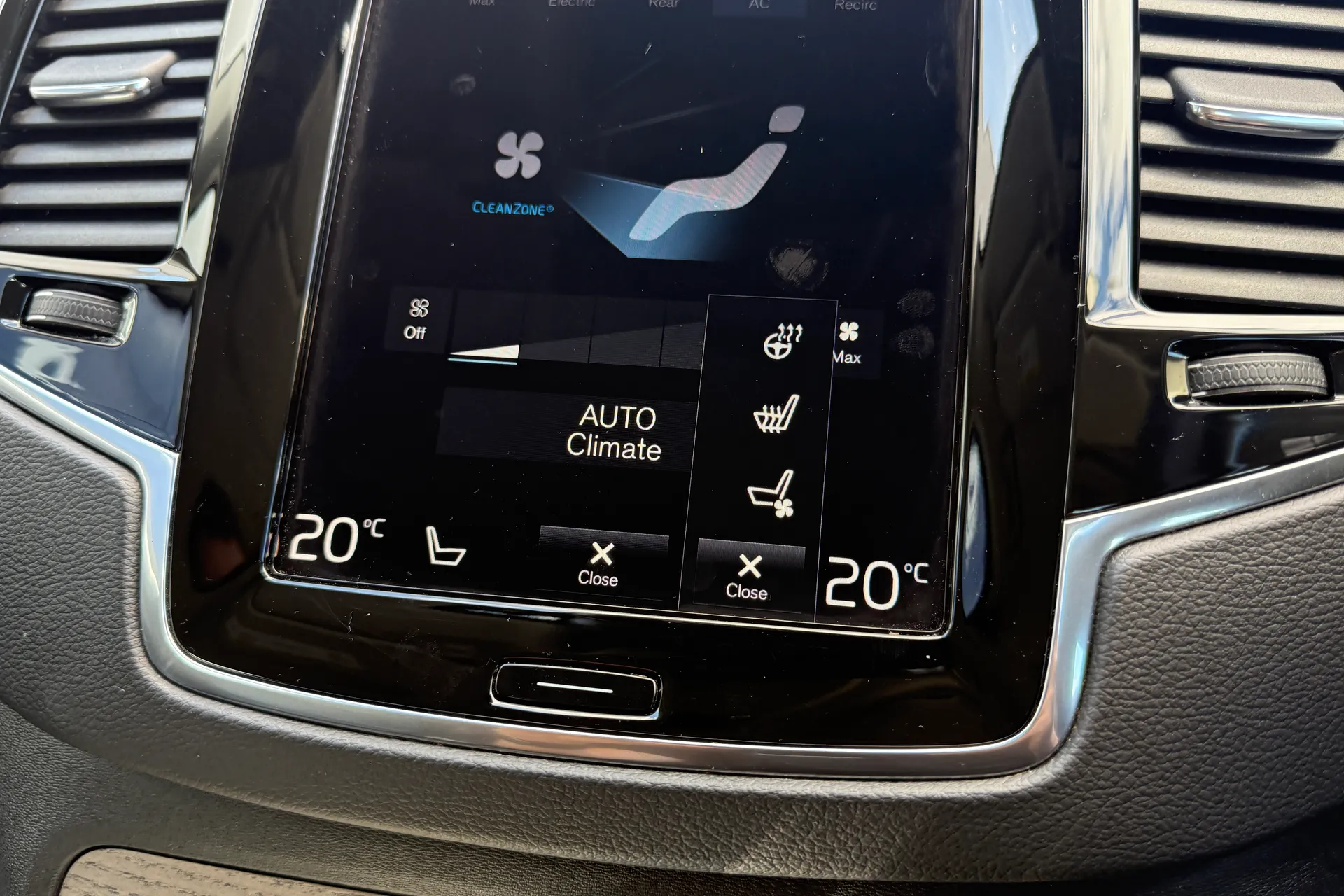 Volvo XC90 thumbnail image number 42