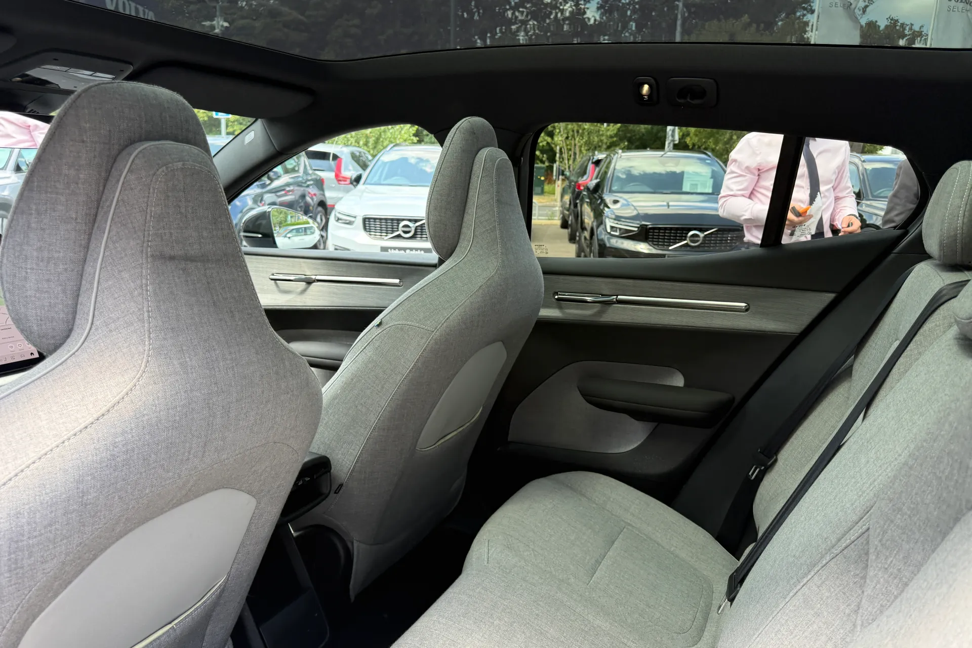 Volvo EX30 thumbnail image number 29