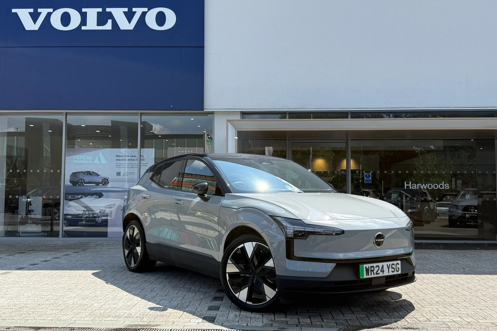 Volvo EX30 focused image