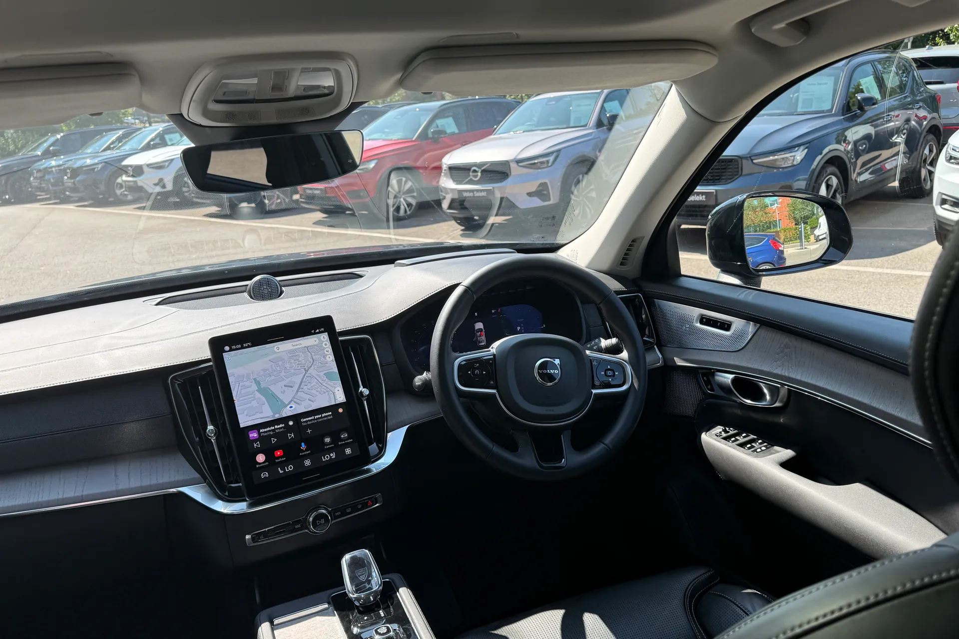 Volvo XC90 thumbnail image number 36