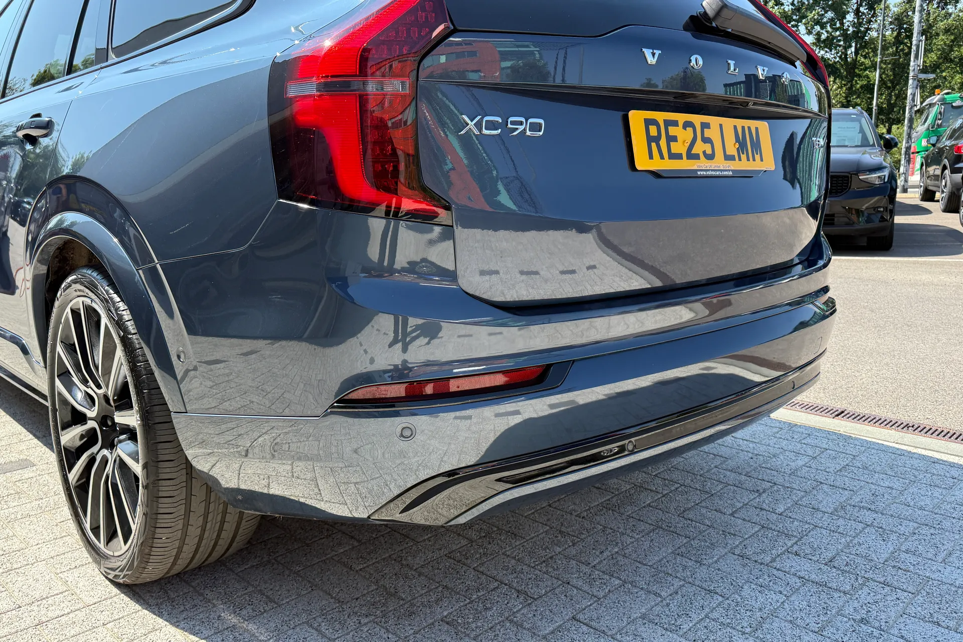Volvo XC90 thumbnail image number 22