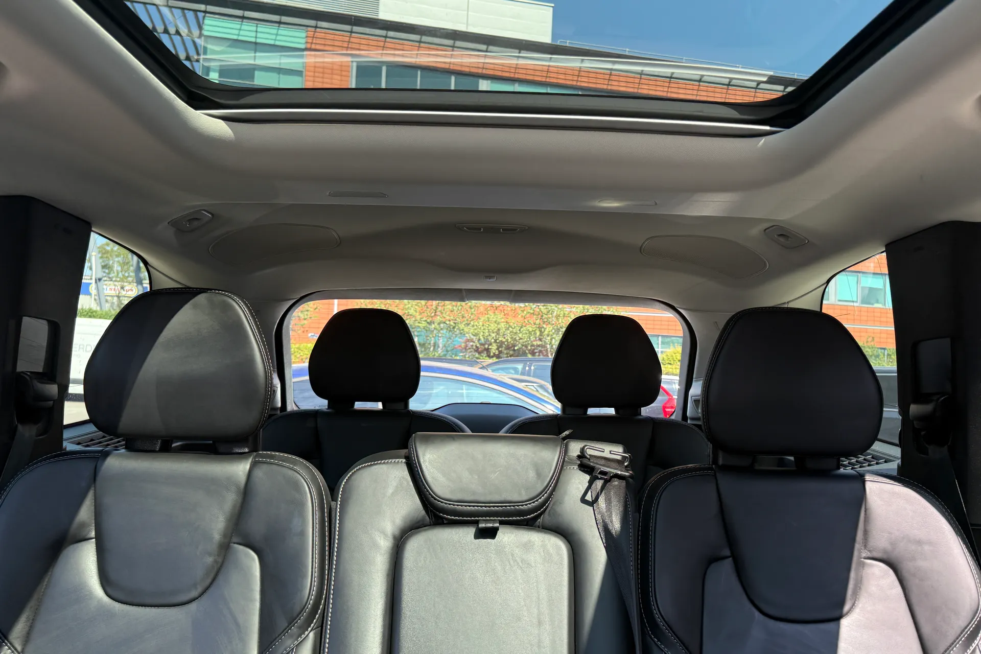 Volvo XC90 thumbnail image number 29