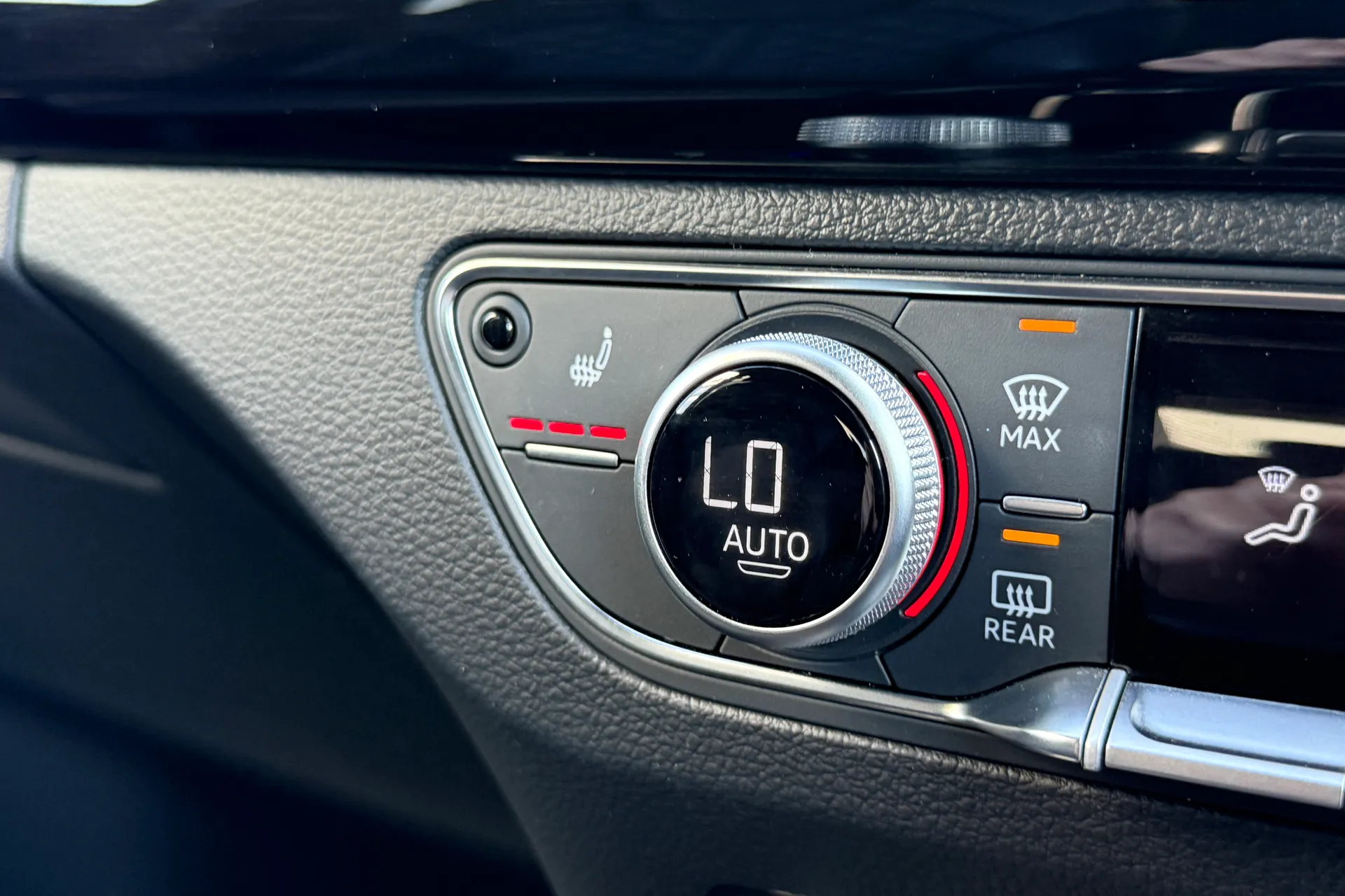 Audi Q5 thumbnail image number 39