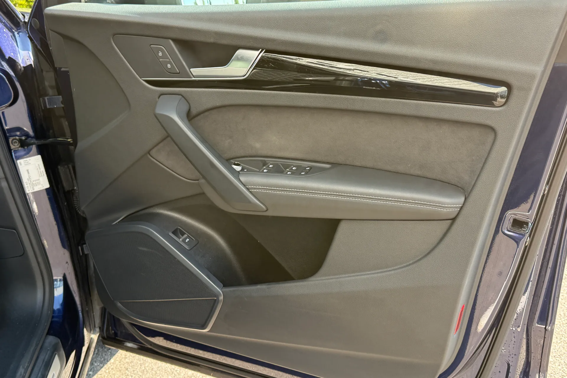 Audi Q5 thumbnail image number 42