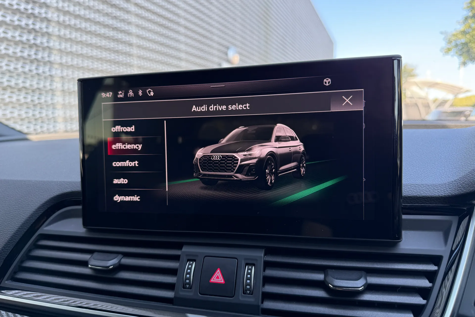 Audi Q5 thumbnail image number 30