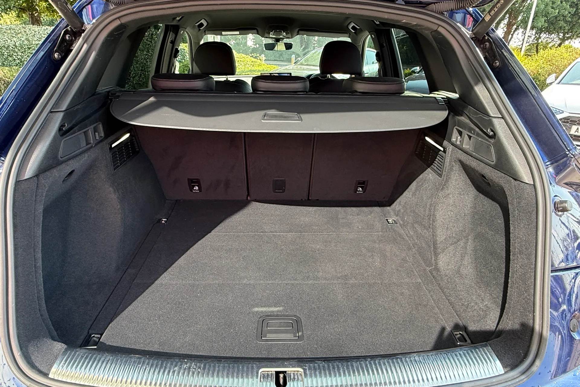 Audi Q5 thumbnail image number 46