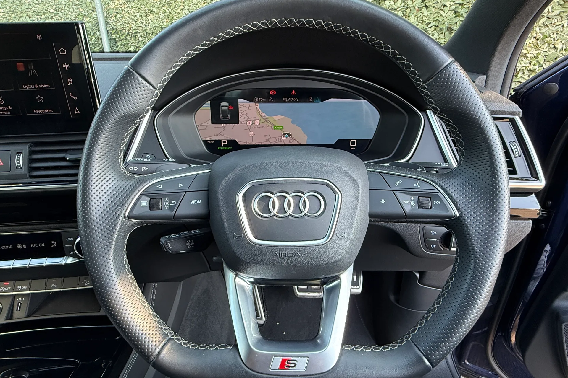Audi Q5 thumbnail image number 17