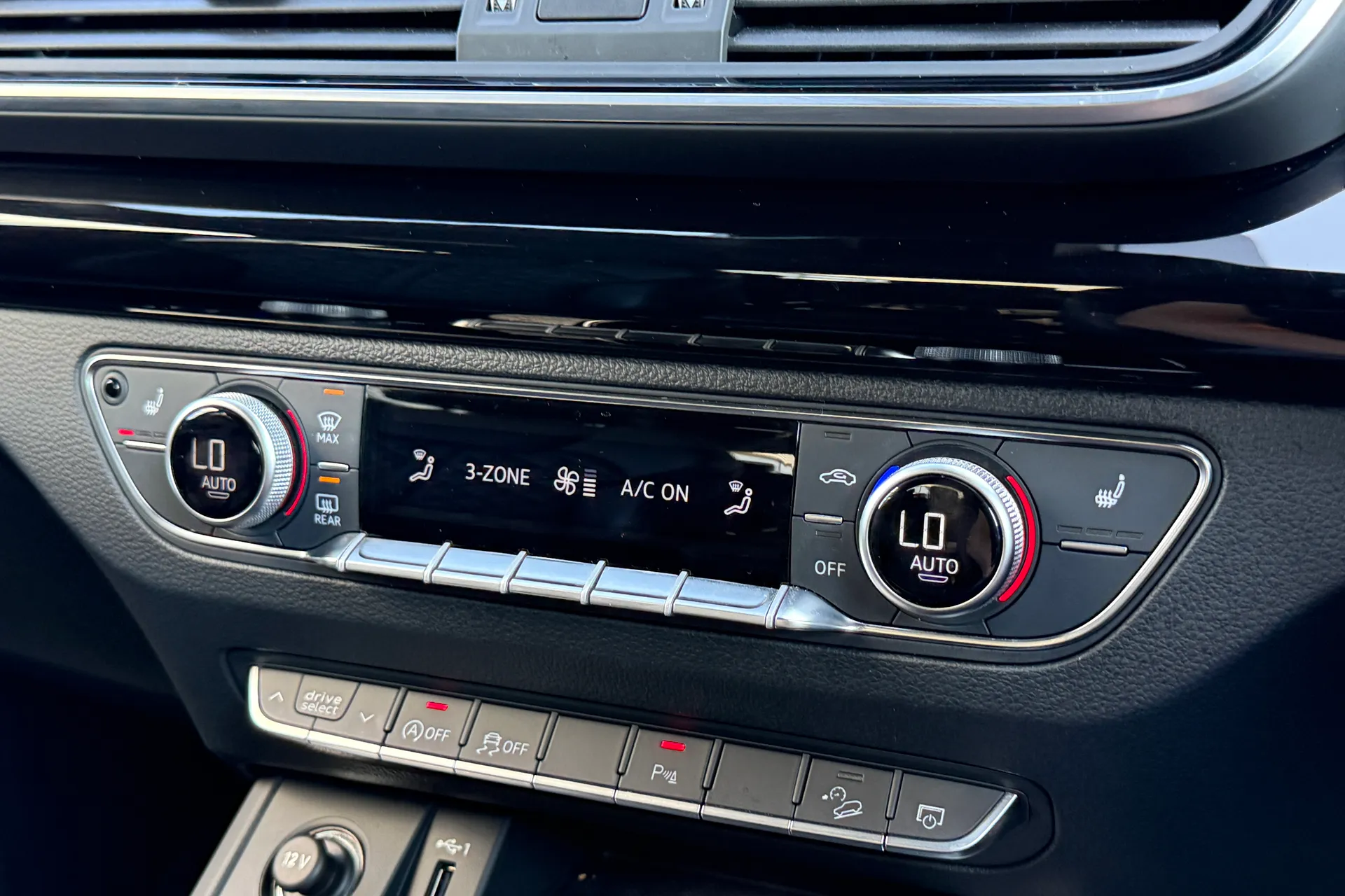 Audi Q5 thumbnail image number 37