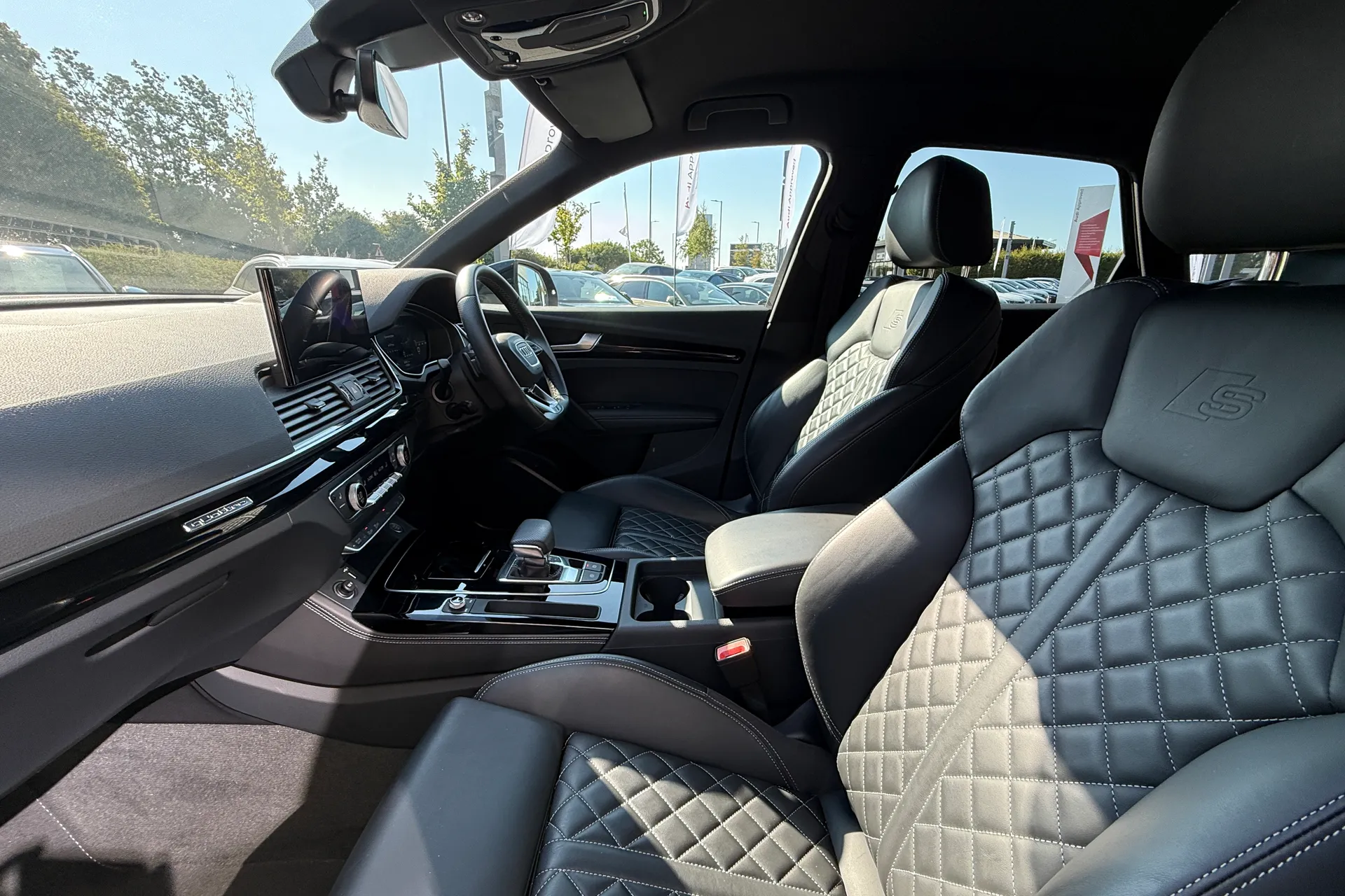 Audi Q5 thumbnail image number 26