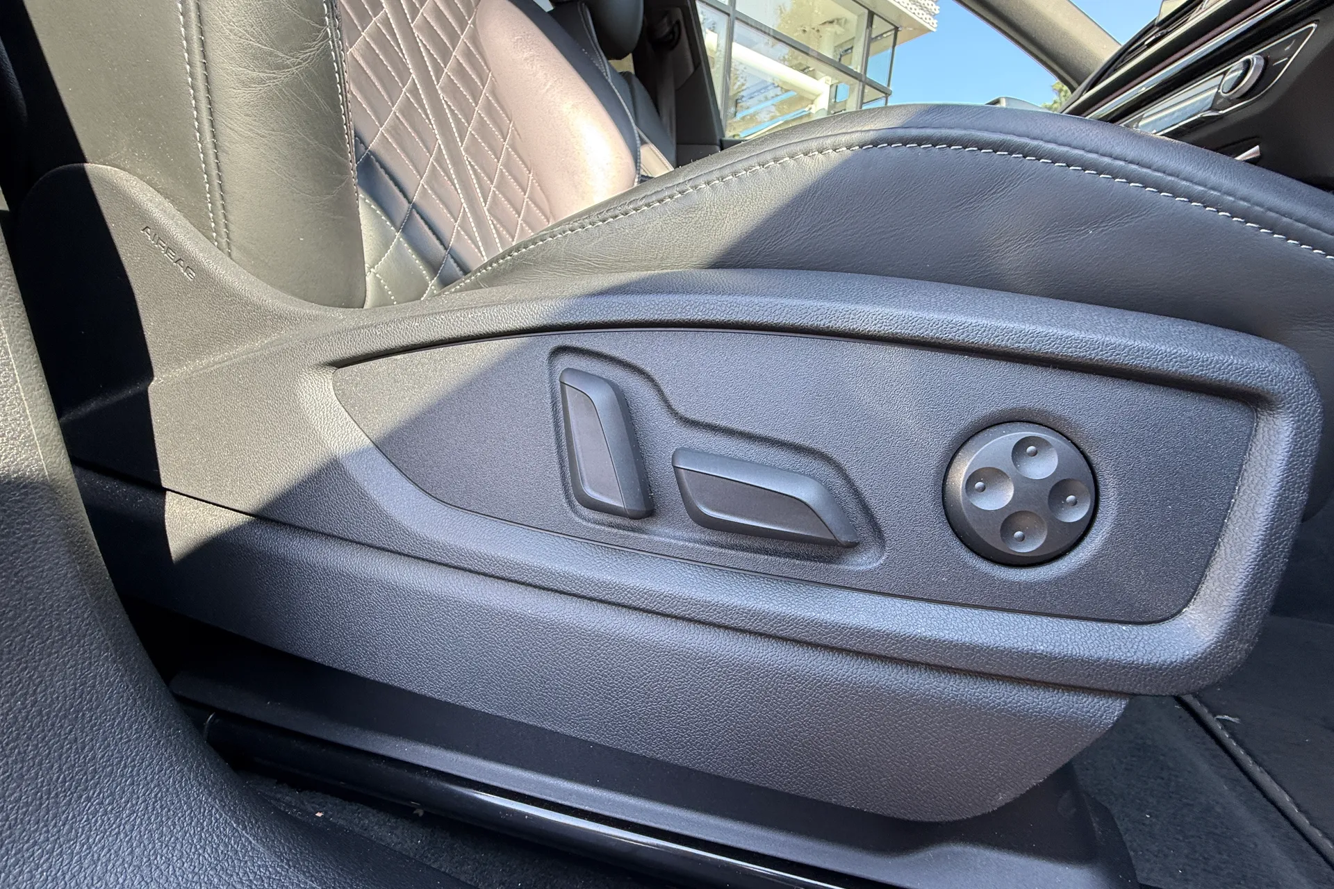 Audi Q5 thumbnail image number 40