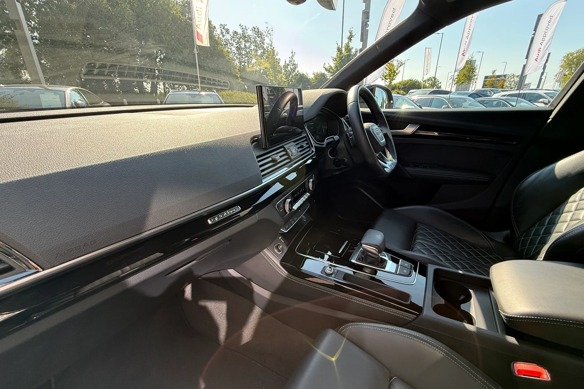 Audi Q5 thumbnail image number 24