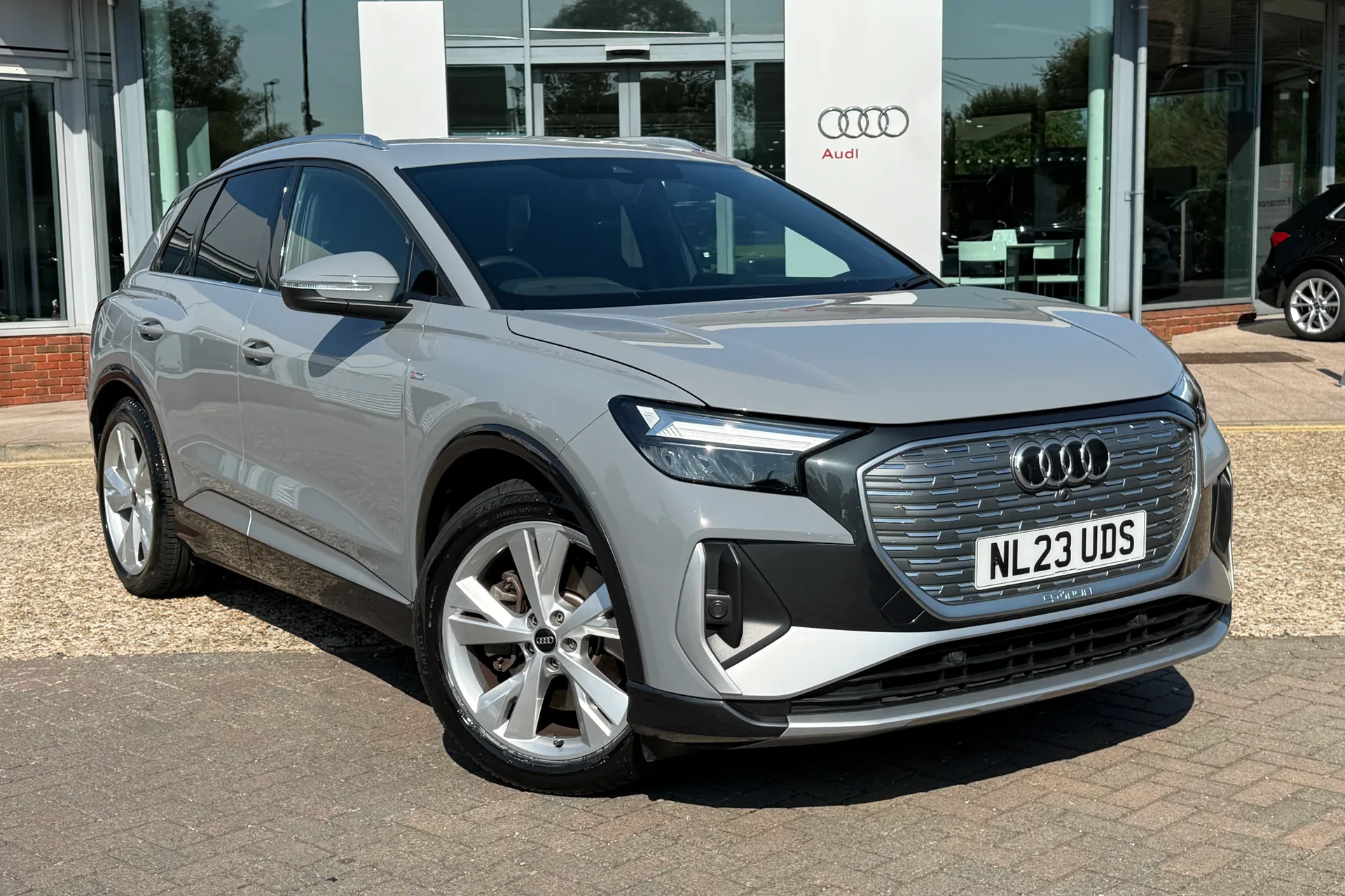 Audi Q4 thumbnail image number 25