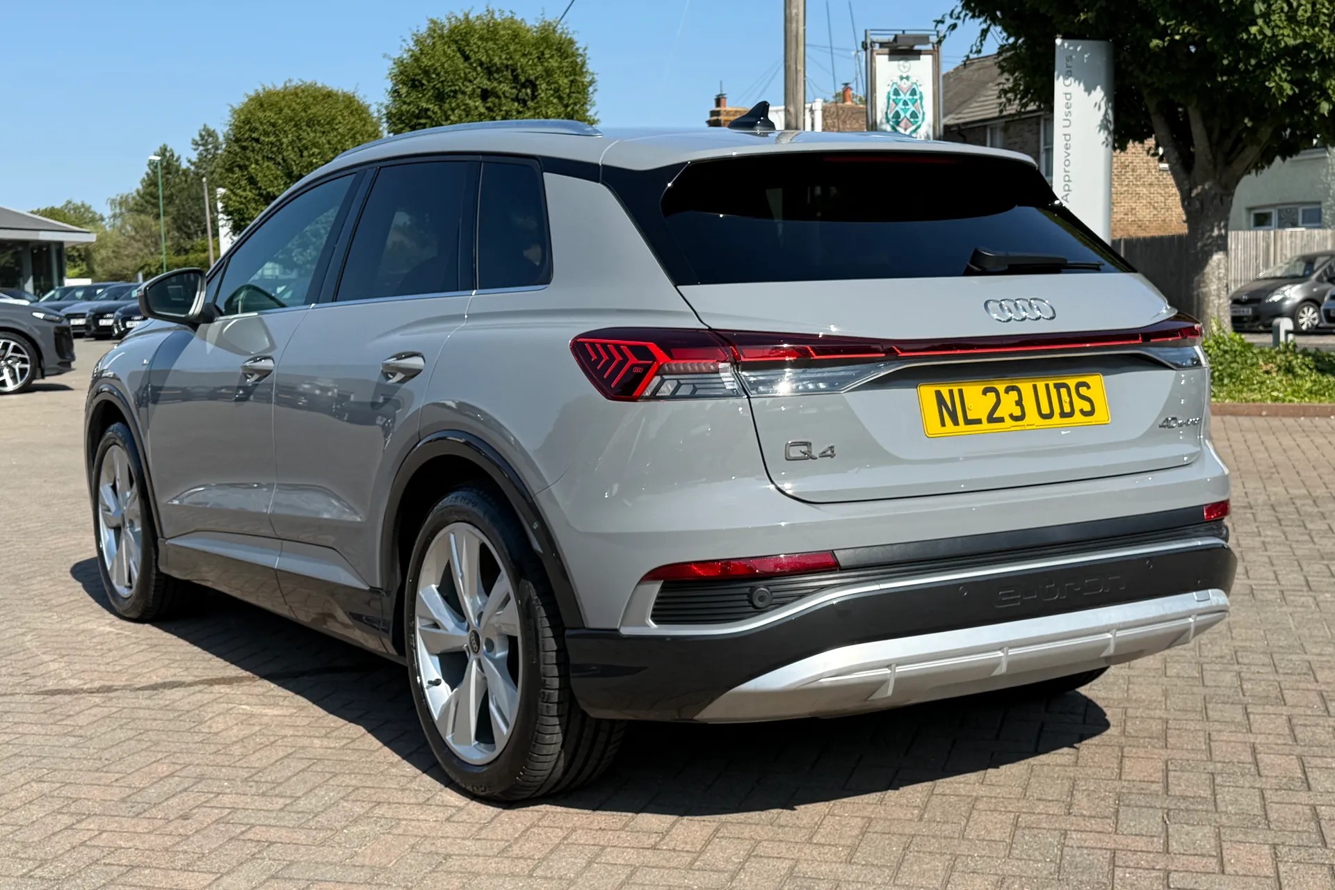 Audi Q4 thumbnail image number 35