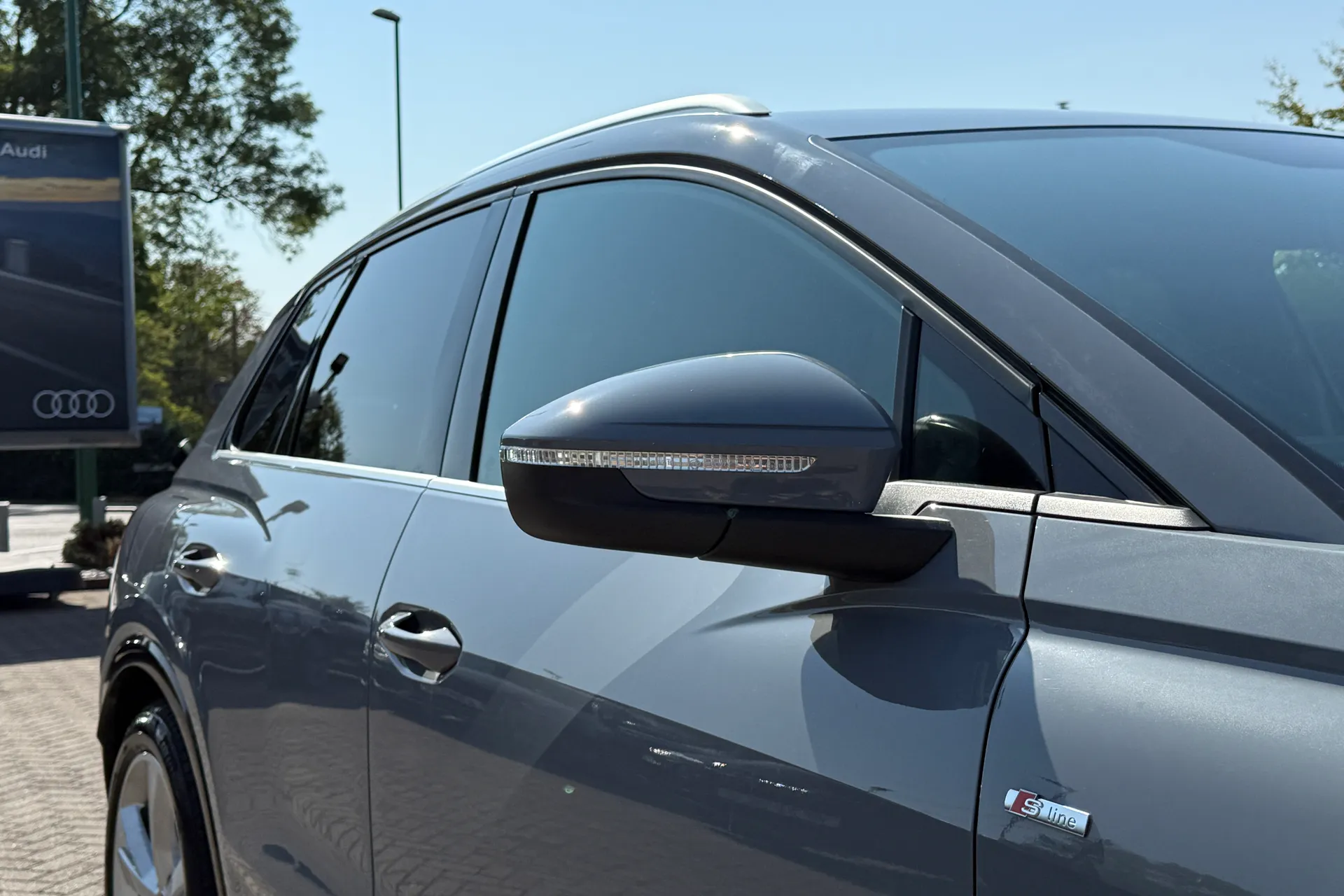 Audi Q4 thumbnail image number 48
