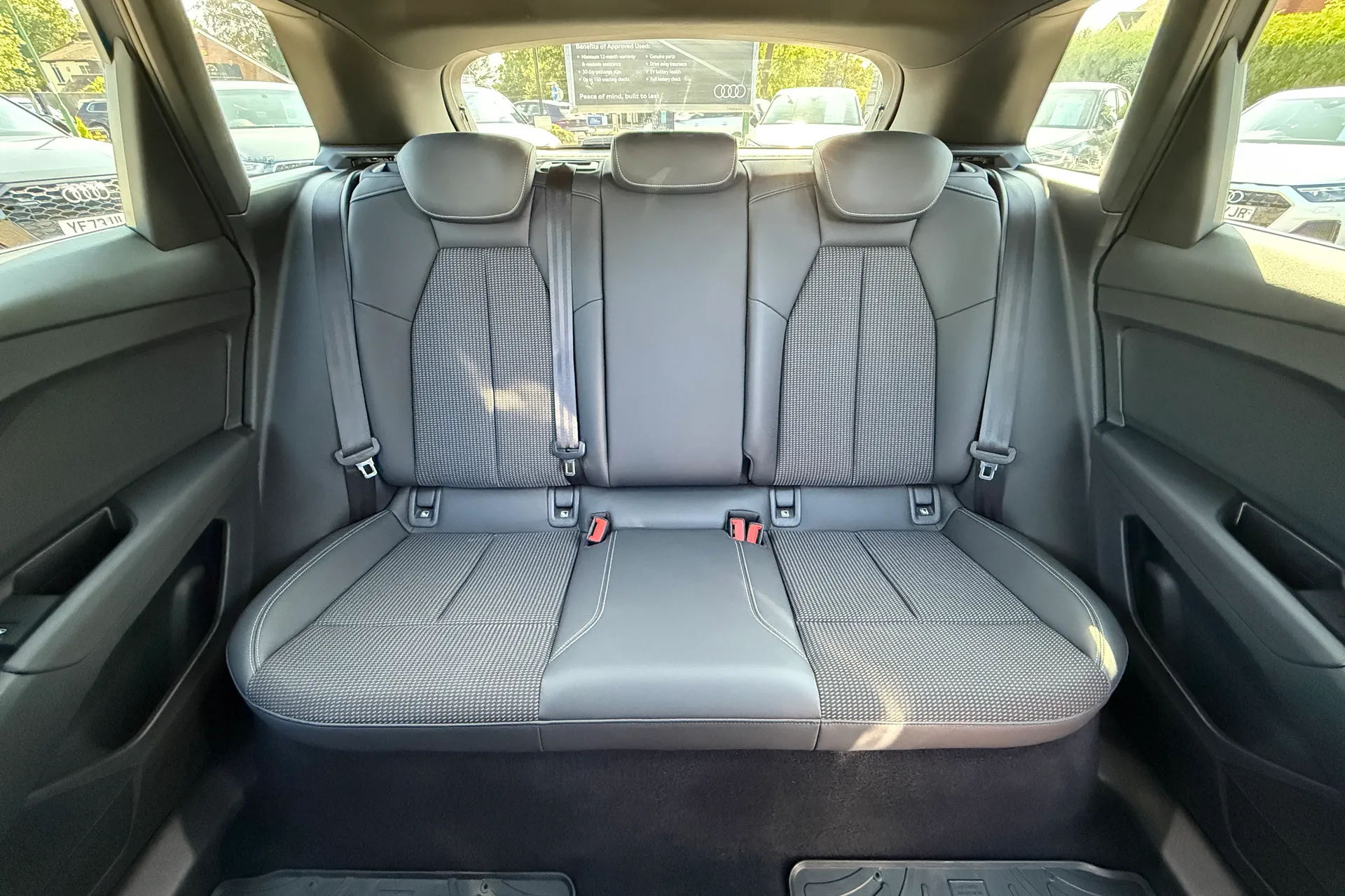 Audi Q4 thumbnail image number 40