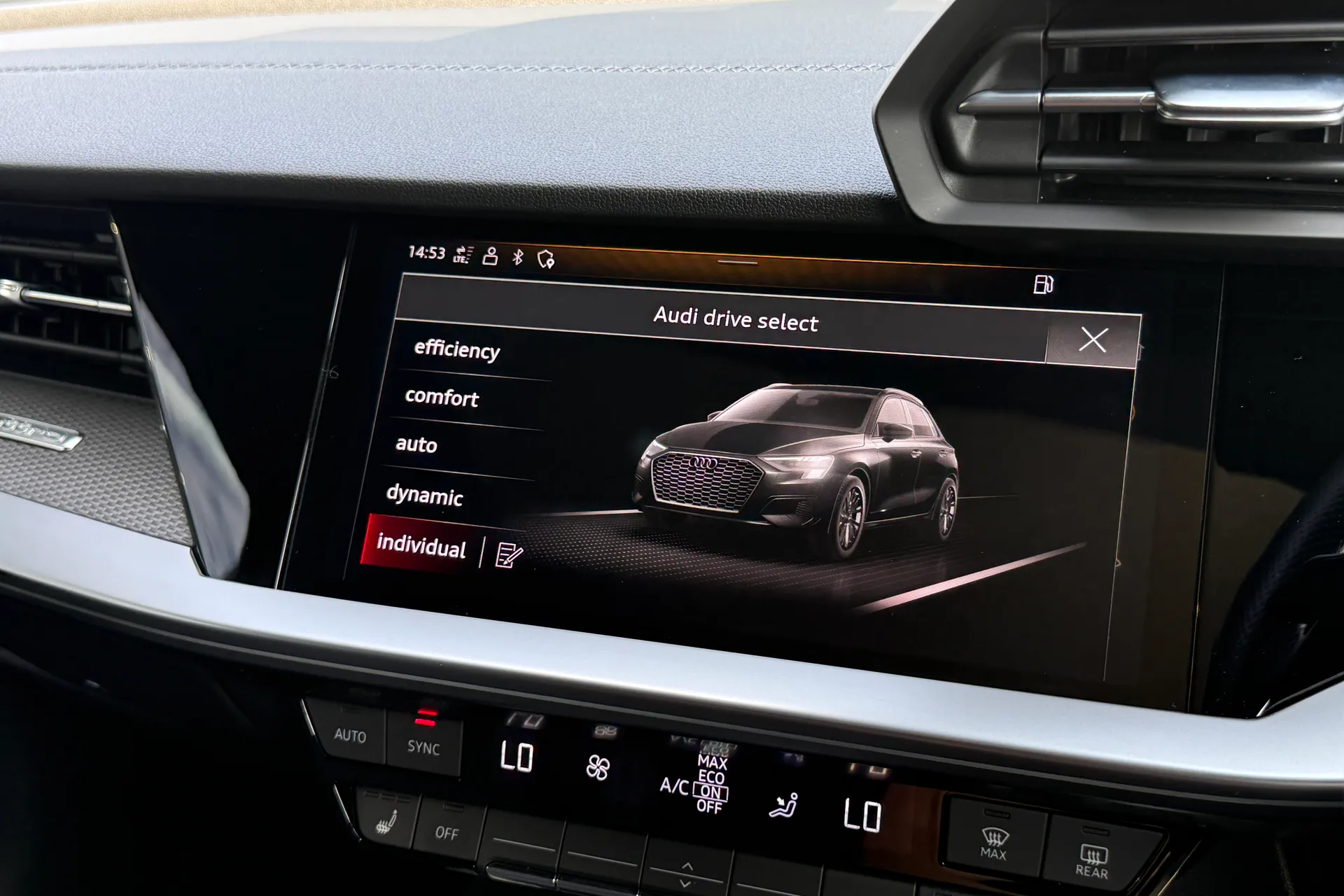 Audi A3 thumbnail image number 12