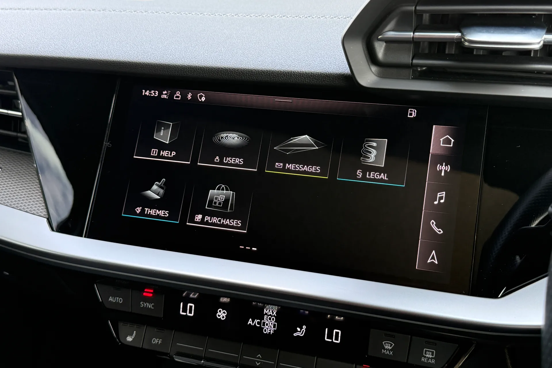Audi A3 thumbnail image number 34