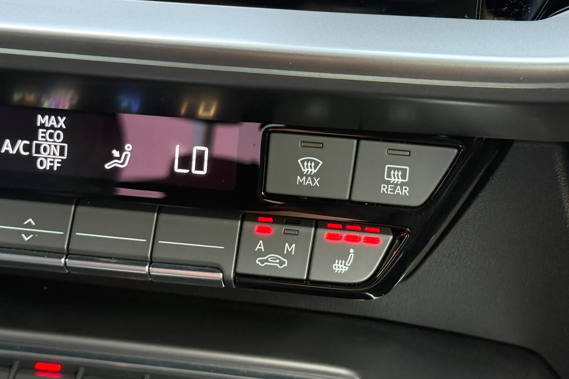 Audi A3 thumbnail image number 30