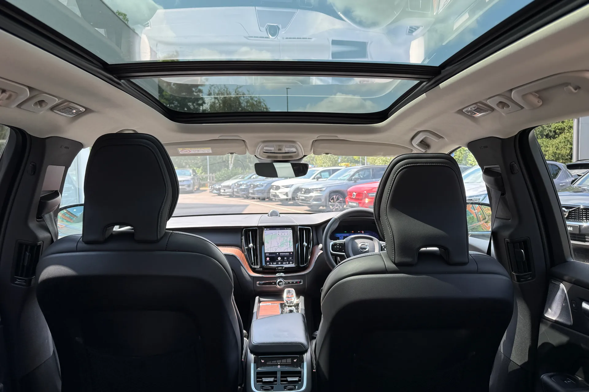 Volvo XC60 thumbnail image number 23