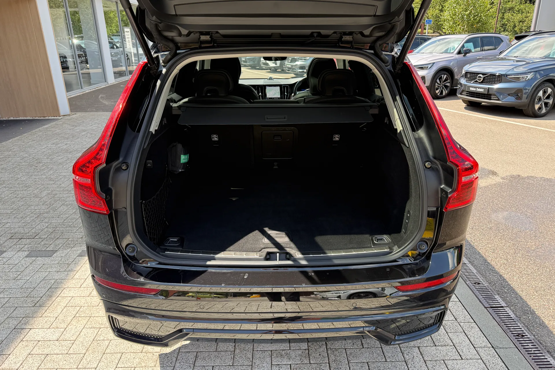 Volvo XC60 thumbnail image number 21
