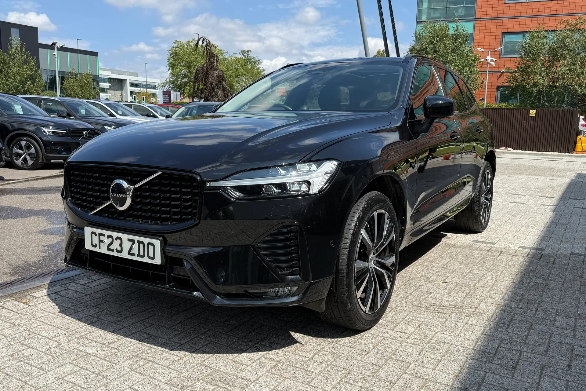 Volvo XC60 thumbnail image number 13