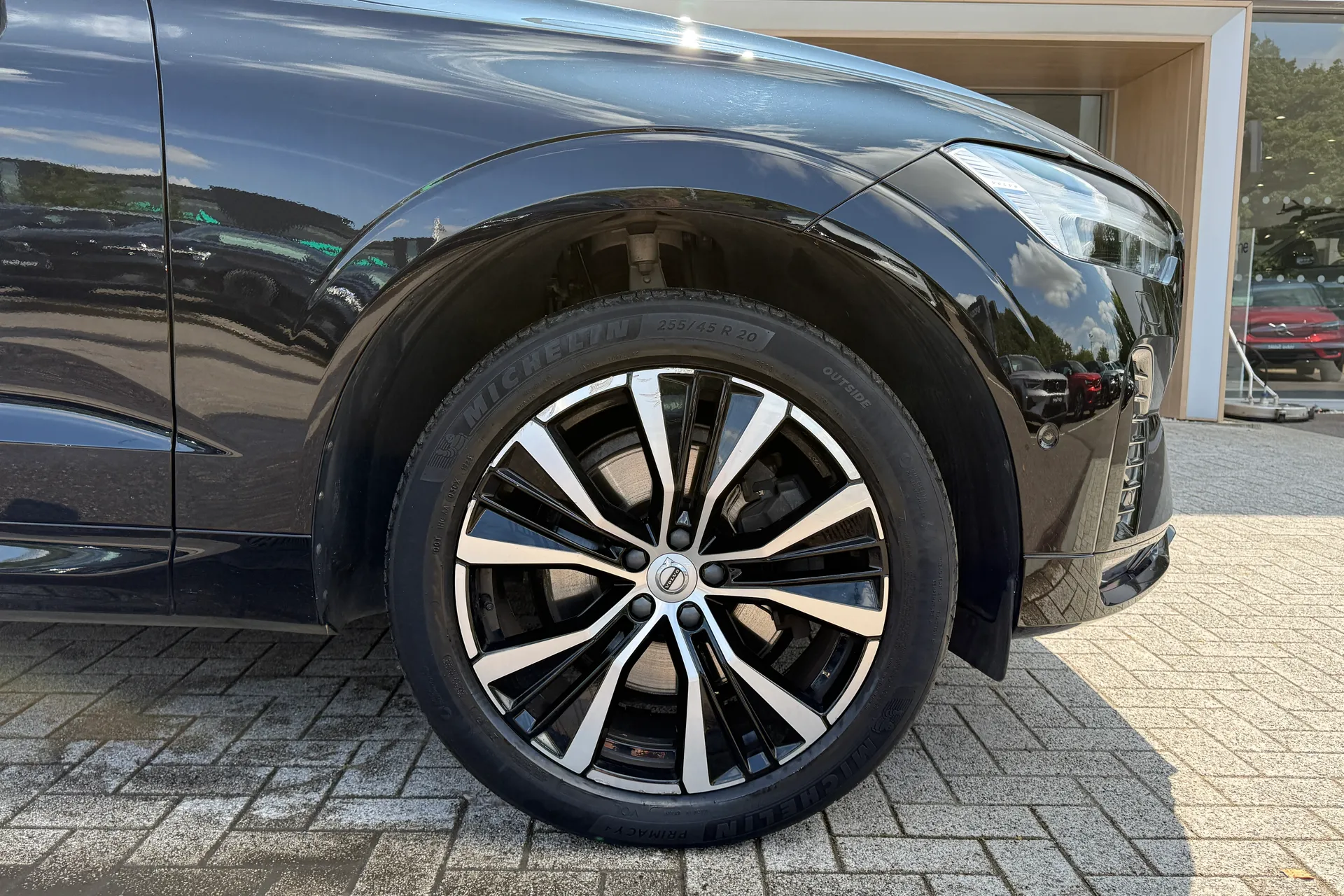 Volvo XC60 thumbnail image number 15