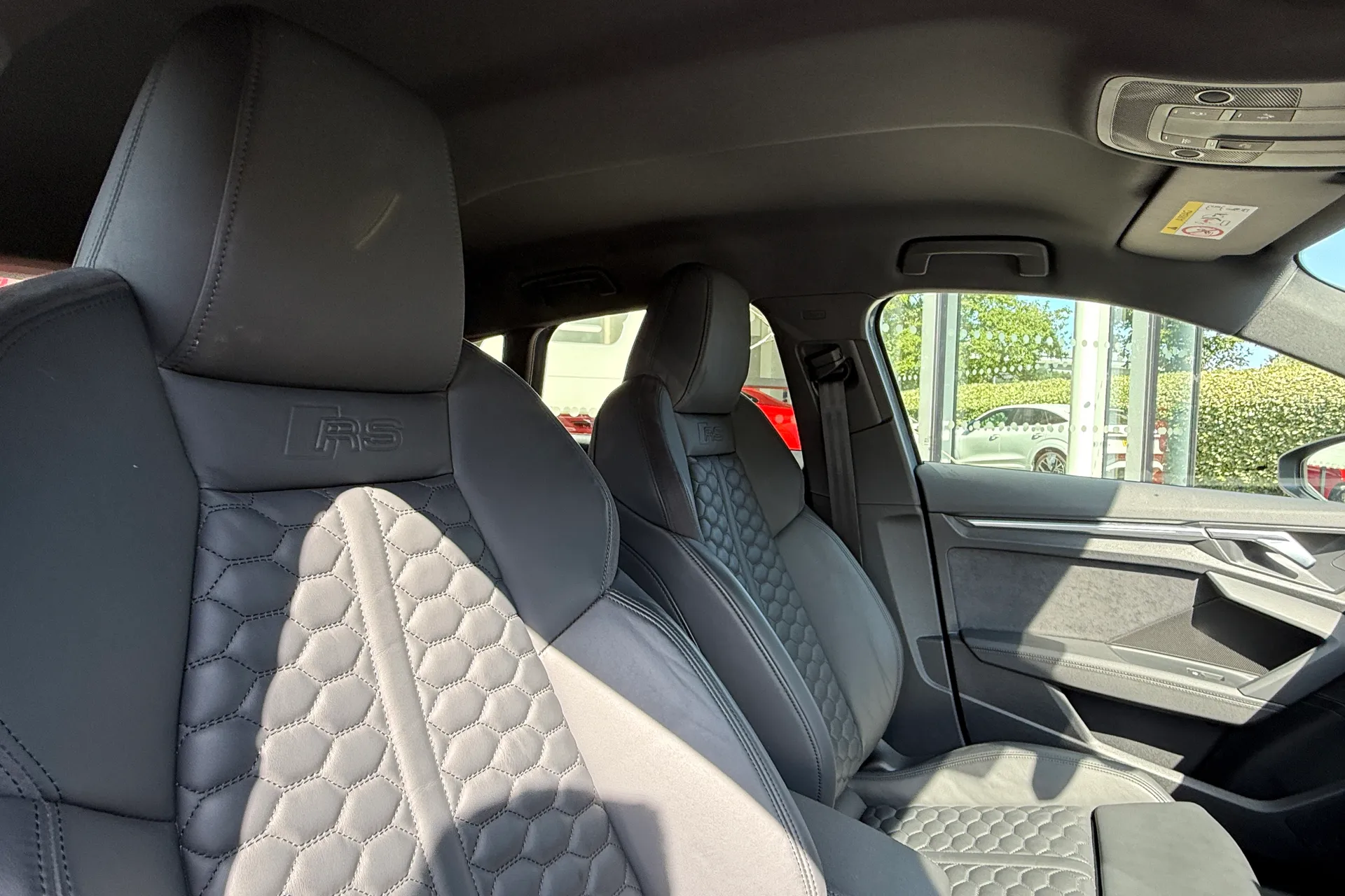 Audi RS3 thumbnail image number 43