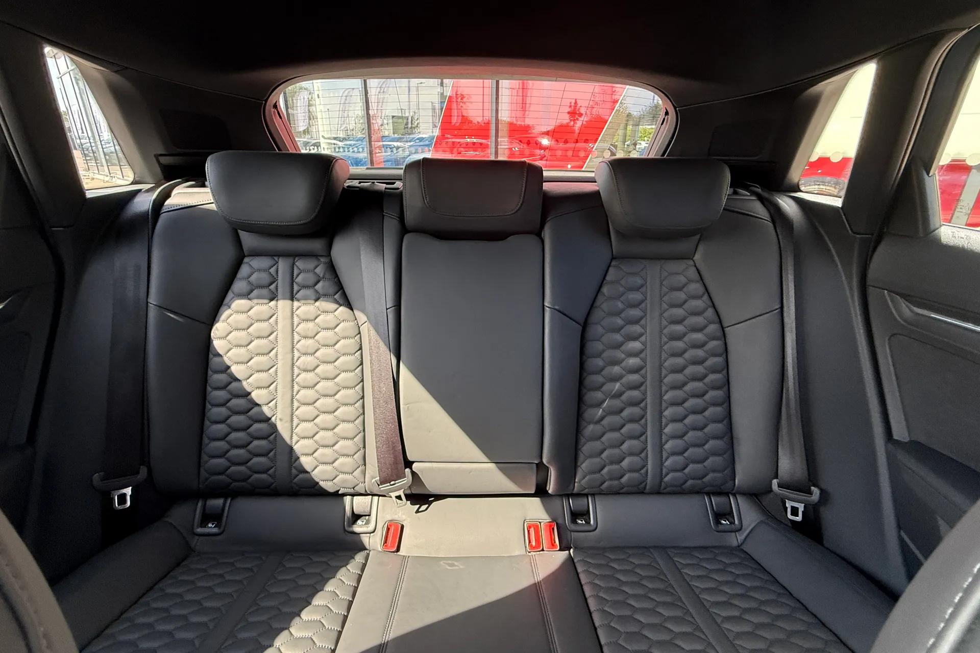 Audi RS3 thumbnail image number 24