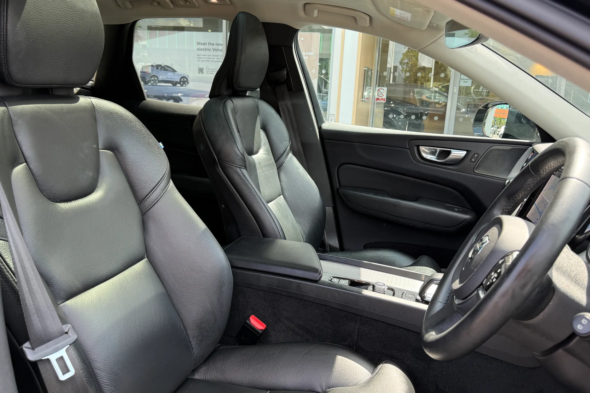 Volvo XC60 thumbnail image number 27