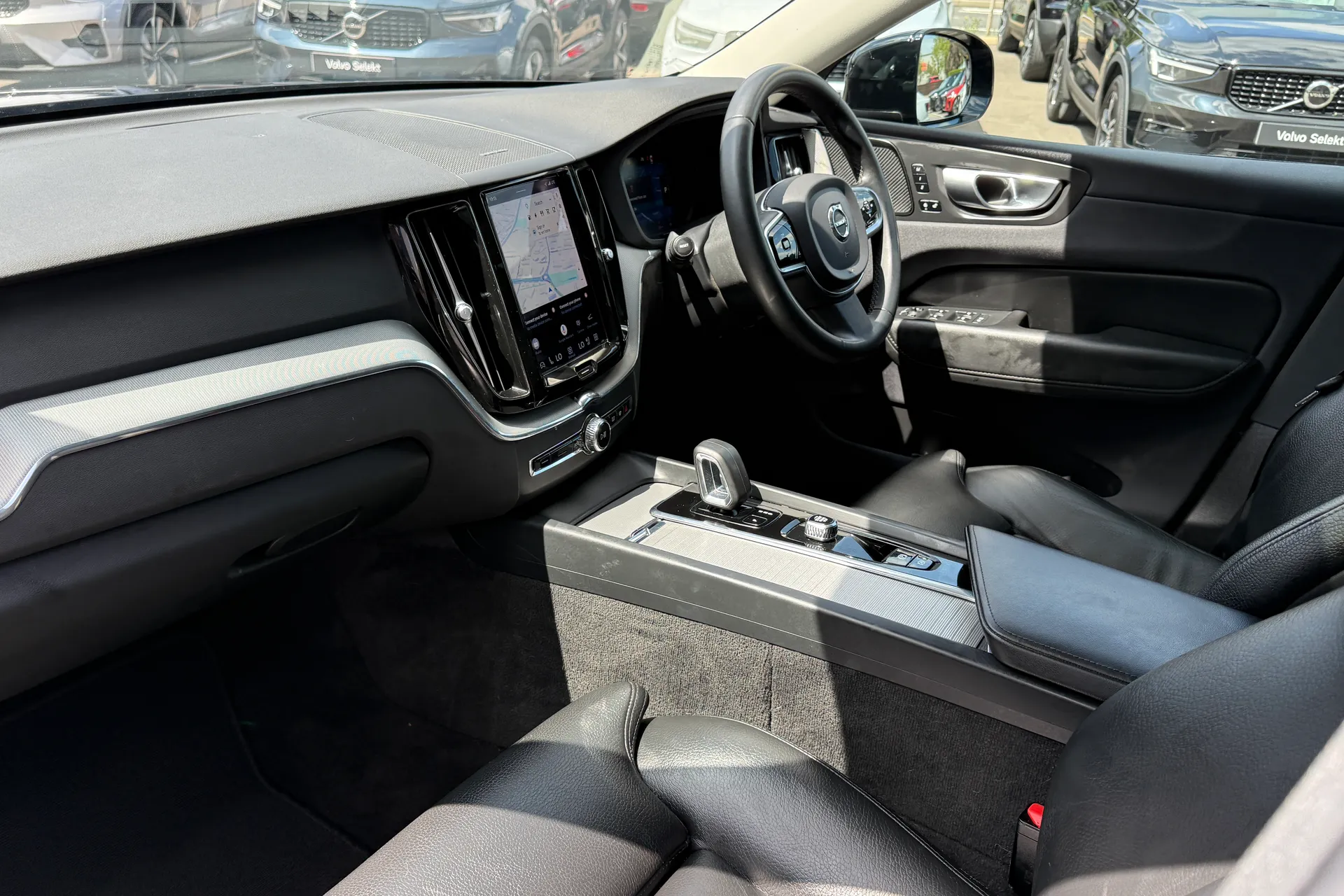 Volvo XC60 thumbnail image number 28