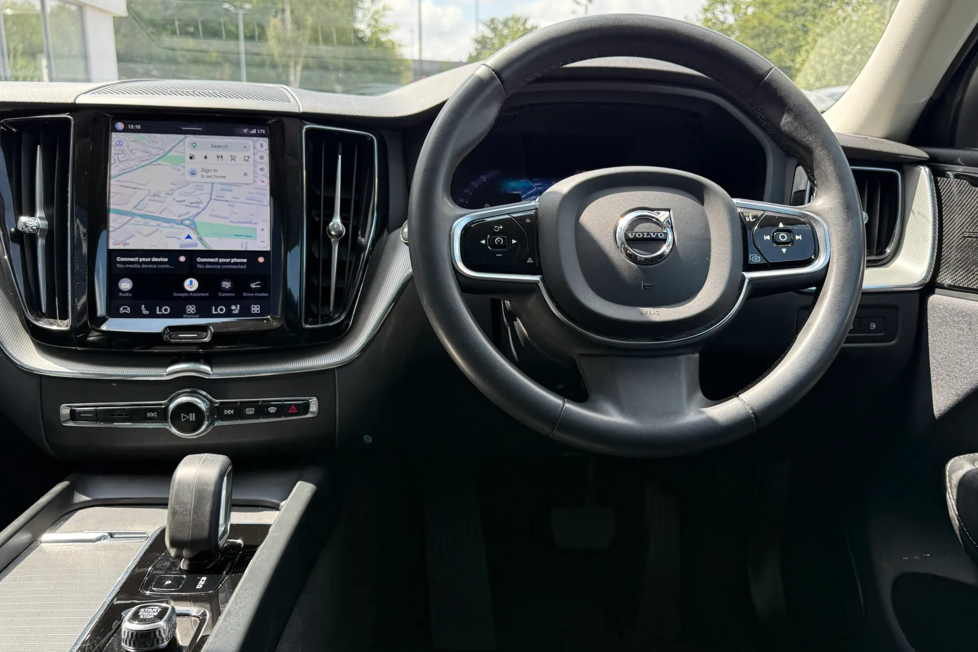 Volvo XC60 thumbnail image number 35