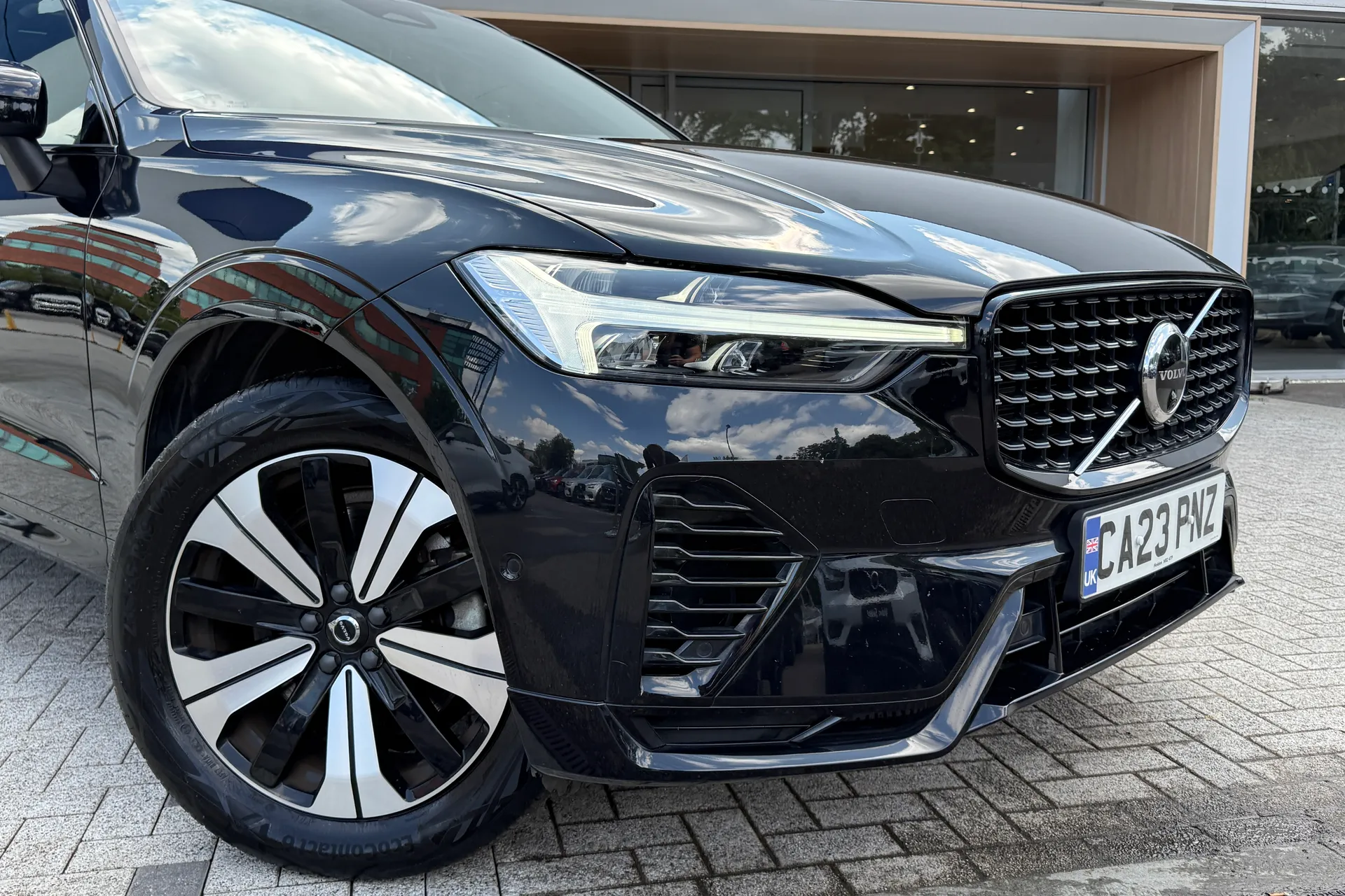 Volvo XC60 thumbnail image number 8