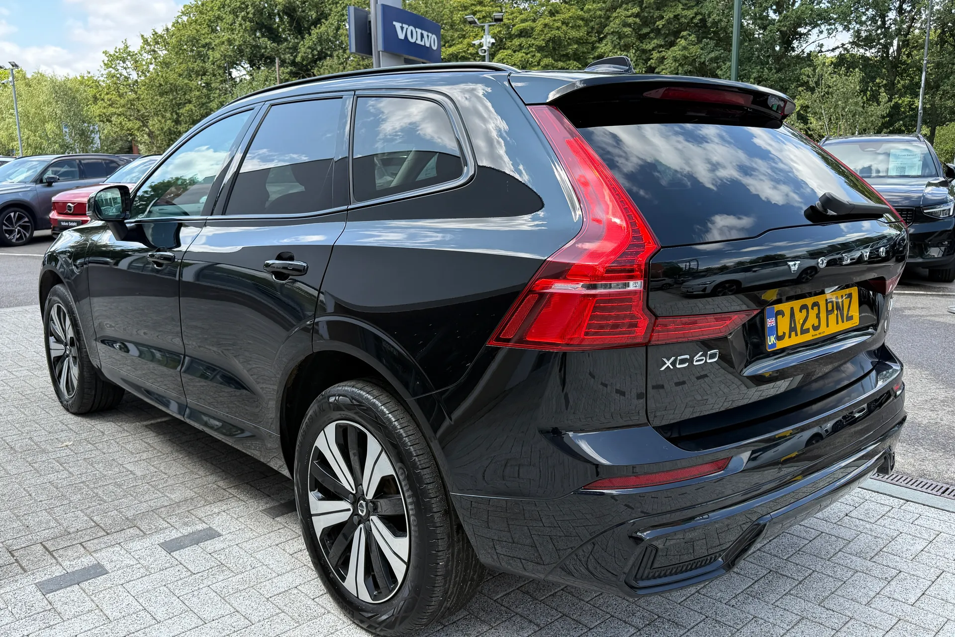 Volvo XC60 thumbnail image number 11