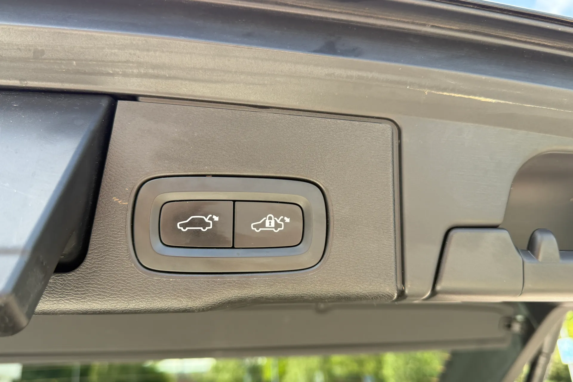 Volvo XC60 thumbnail image number 22