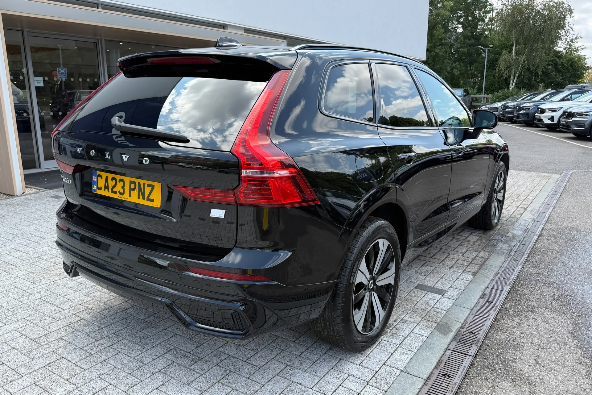 Volvo XC60 thumbnail image number 9