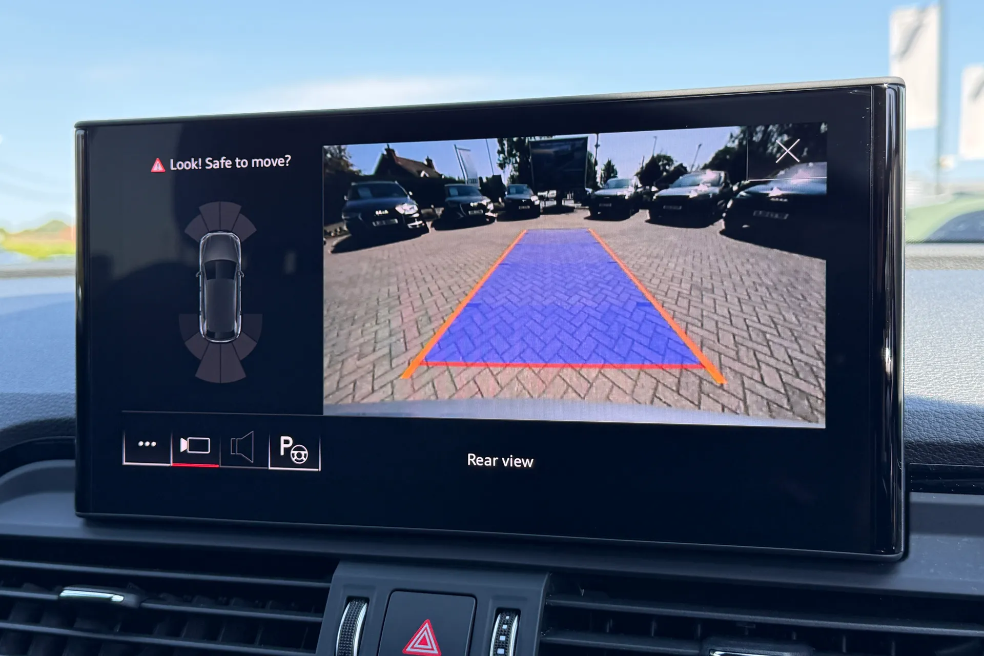 Audi Q5 thumbnail image number 4