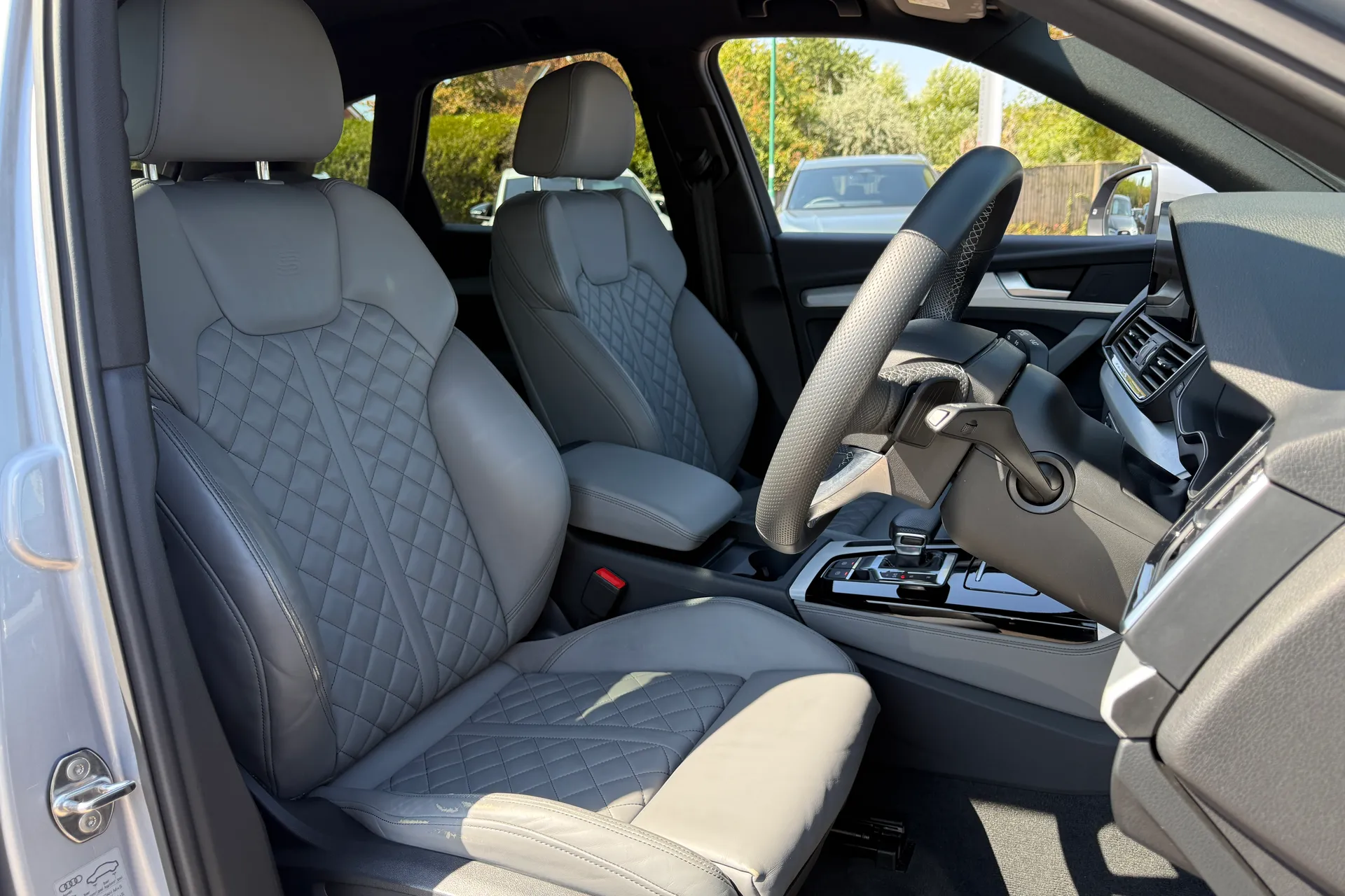 Audi Q5 thumbnail image number 30